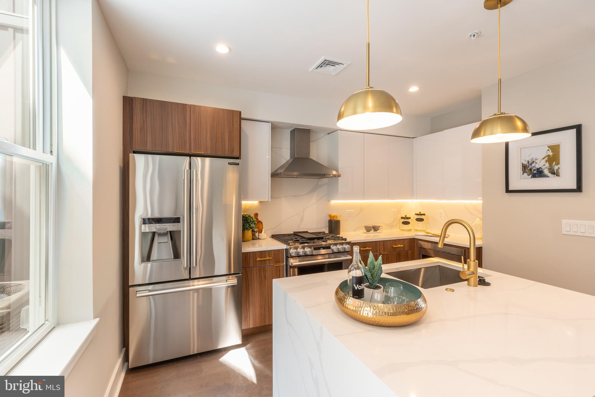 BELLA VISTA - Residential