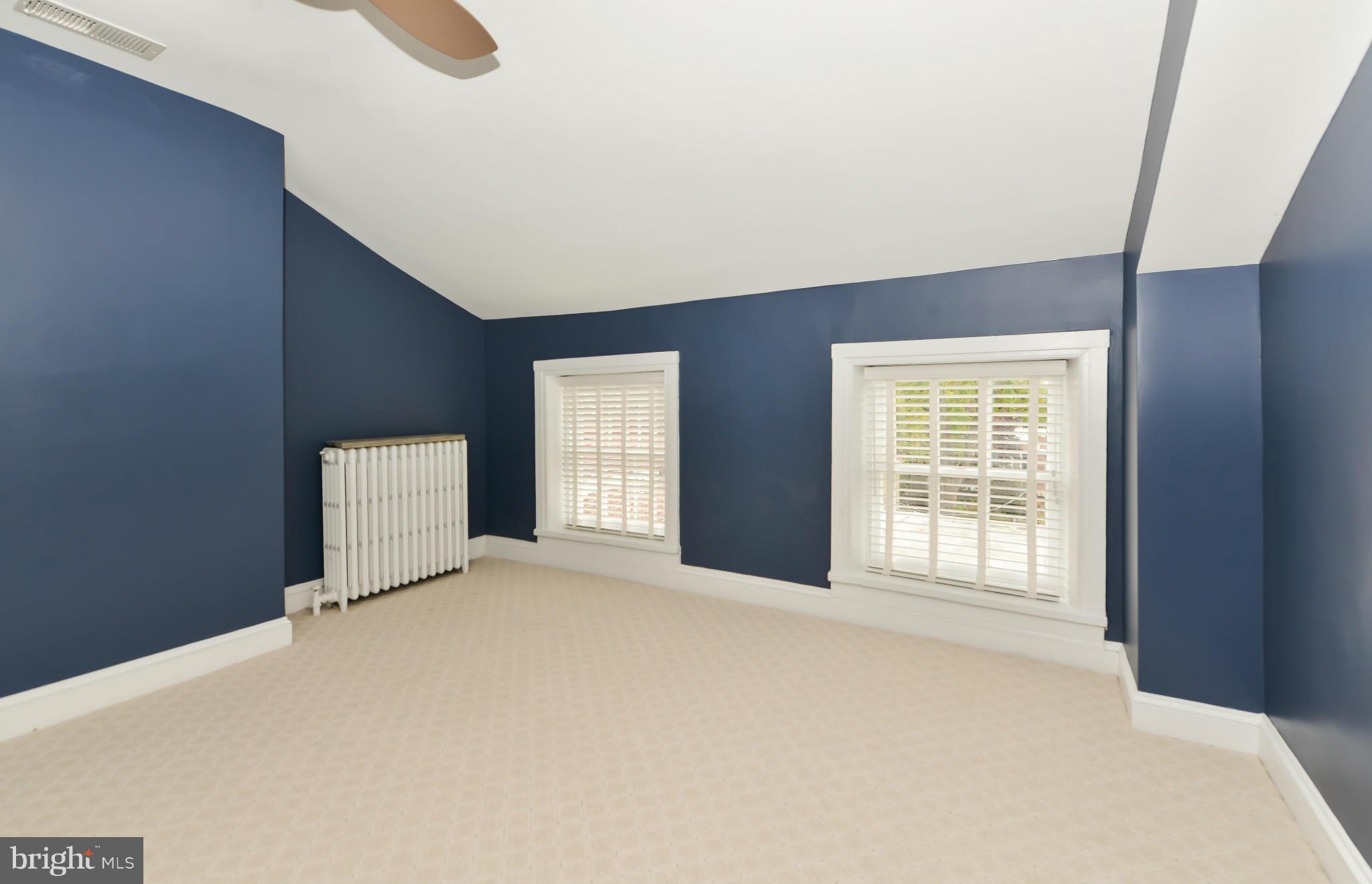 OLD TOWN - Residential Lease