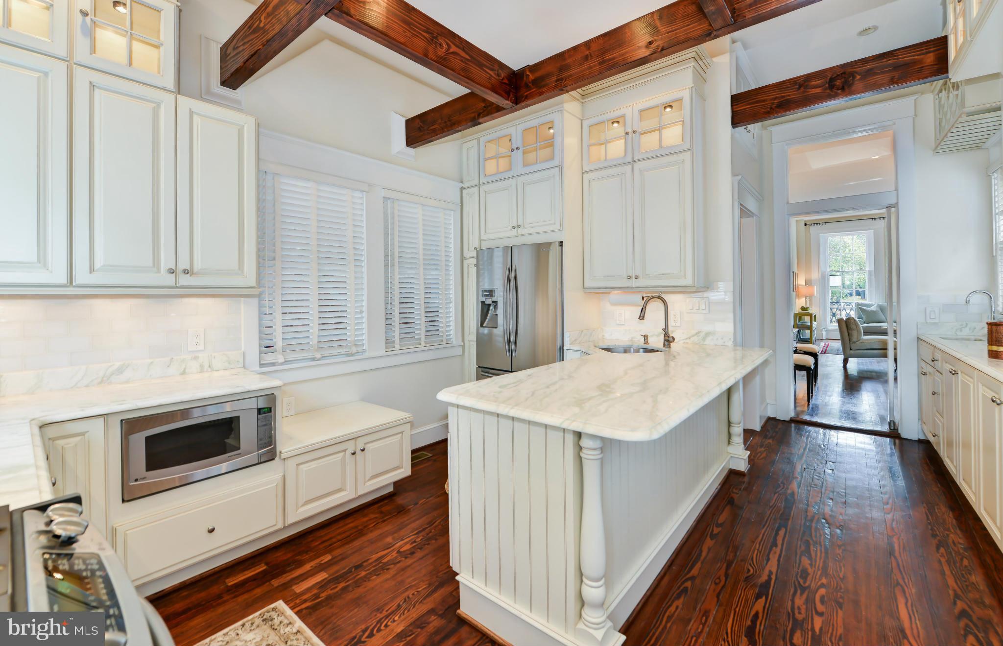 OLD TOWN - Residential Lease