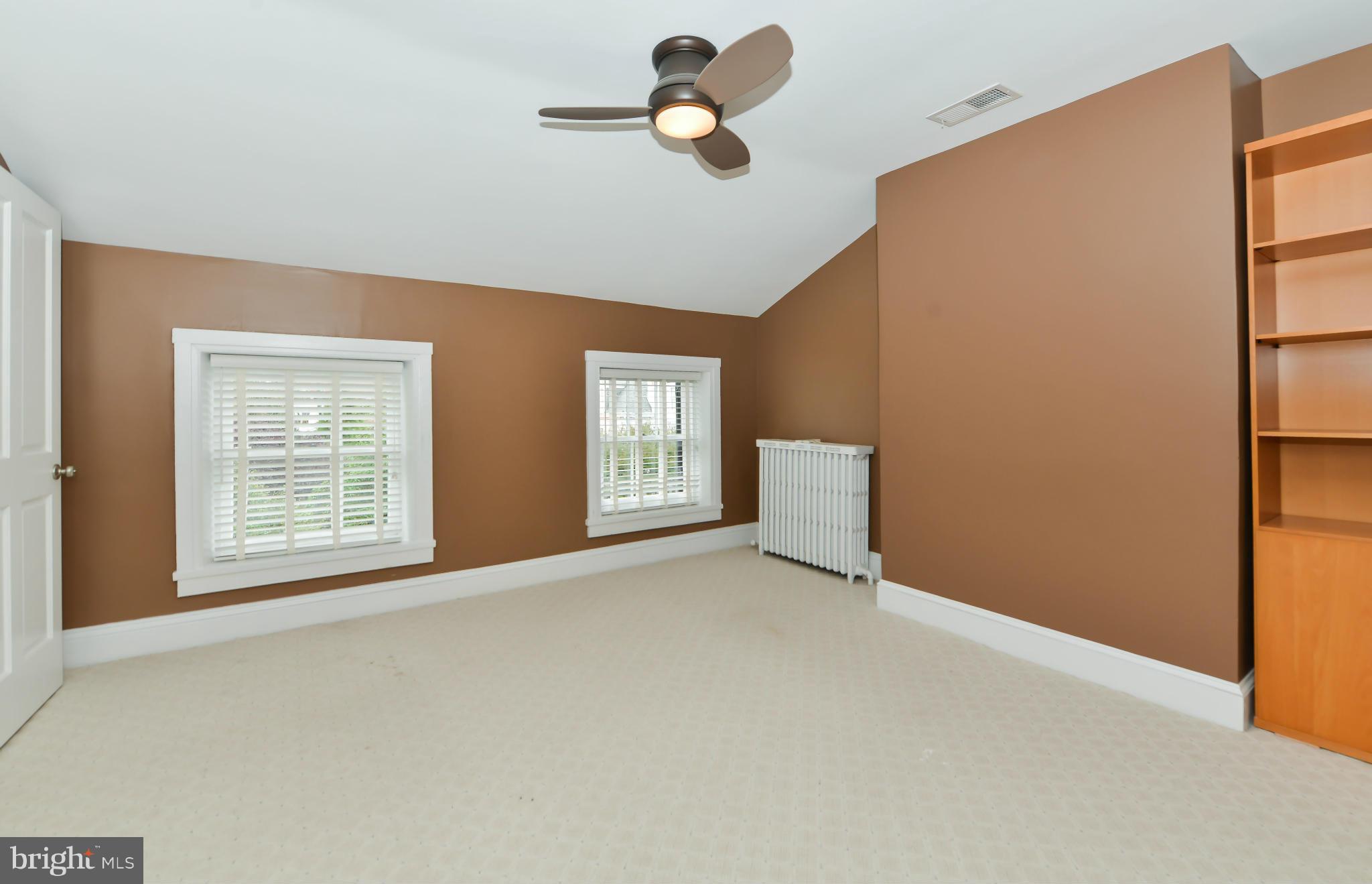 OLD TOWN - Residential Lease