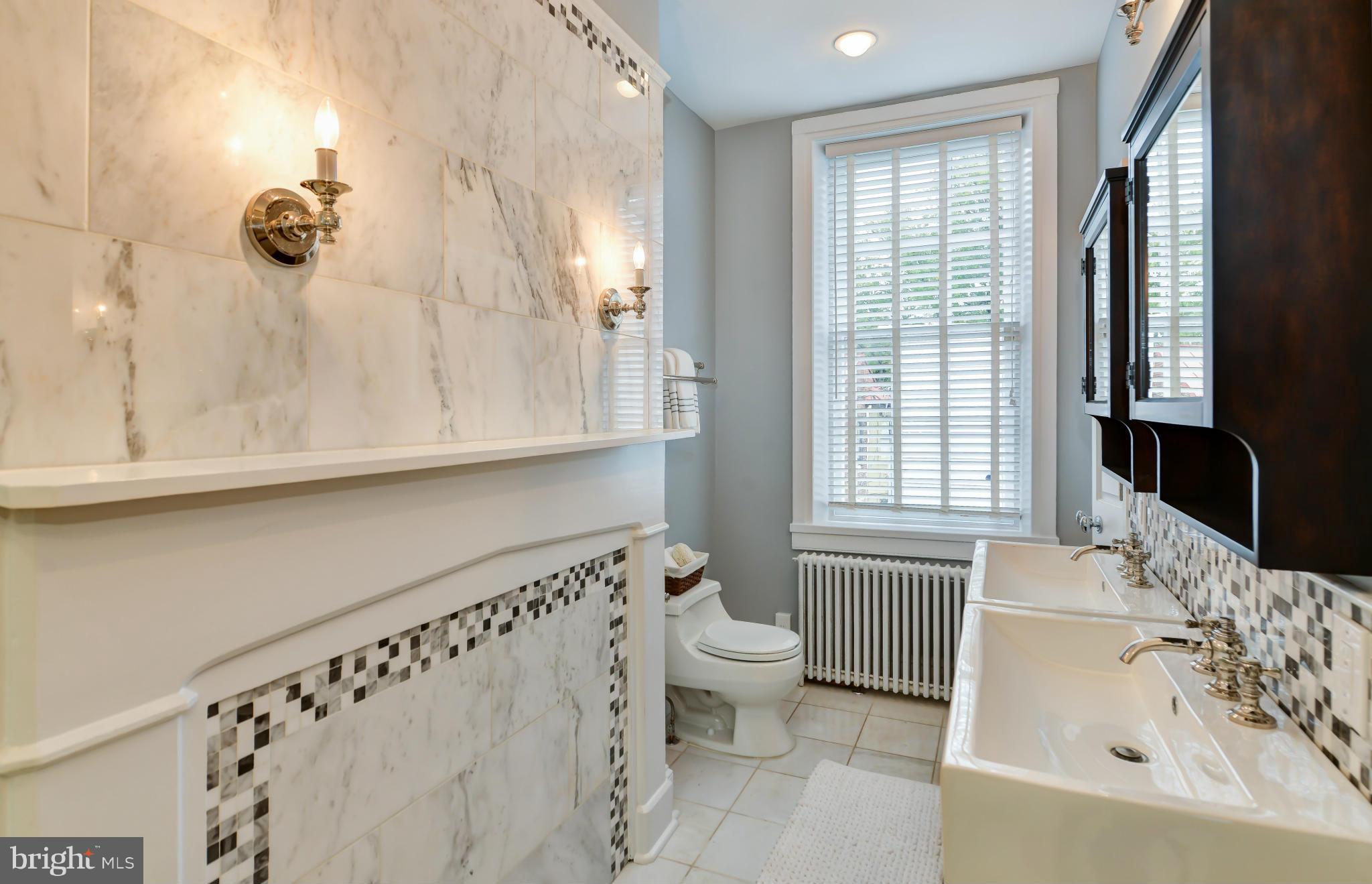 OLD TOWN - Residential Lease