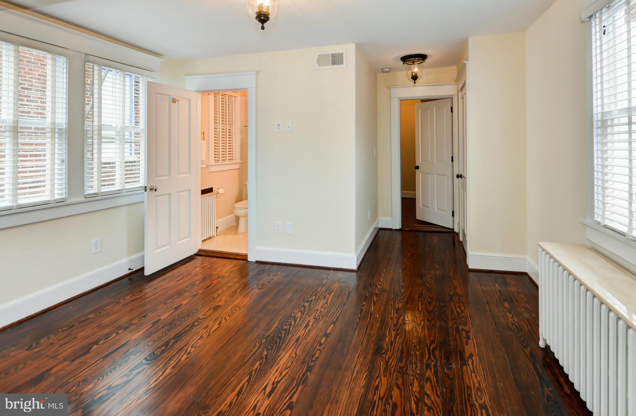 OLD TOWN - Residential Lease