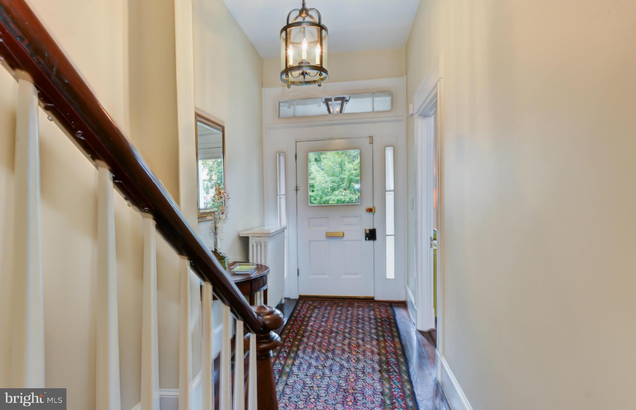 OLD TOWN - Residential Lease