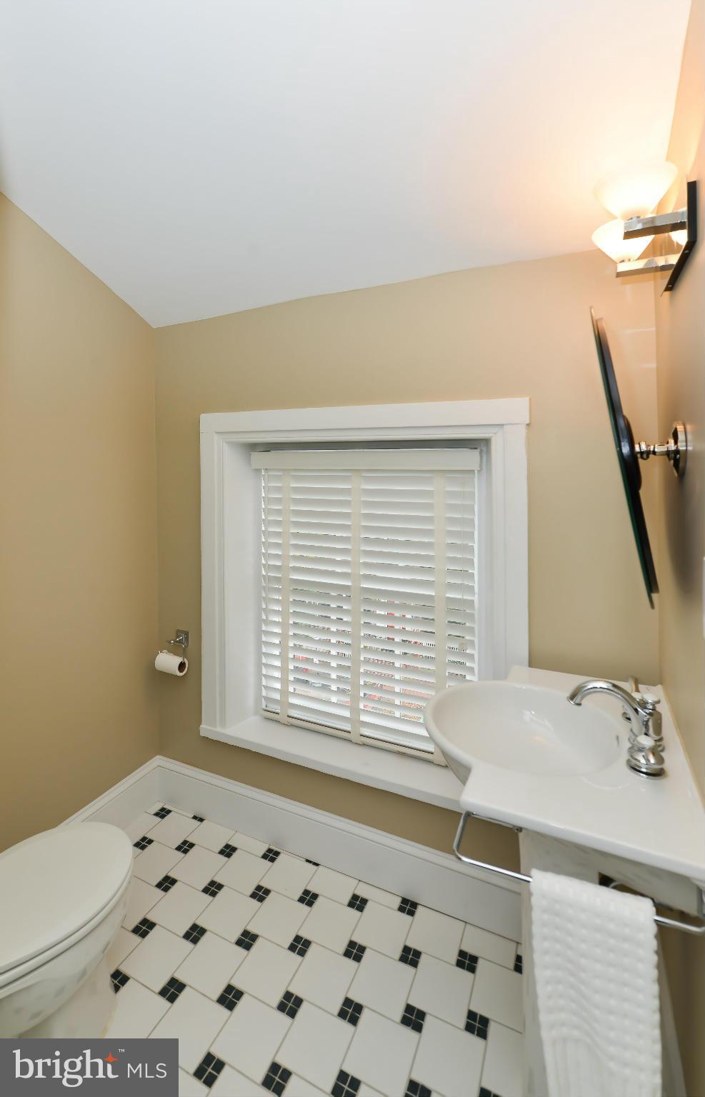 OLD TOWN - Residential Lease