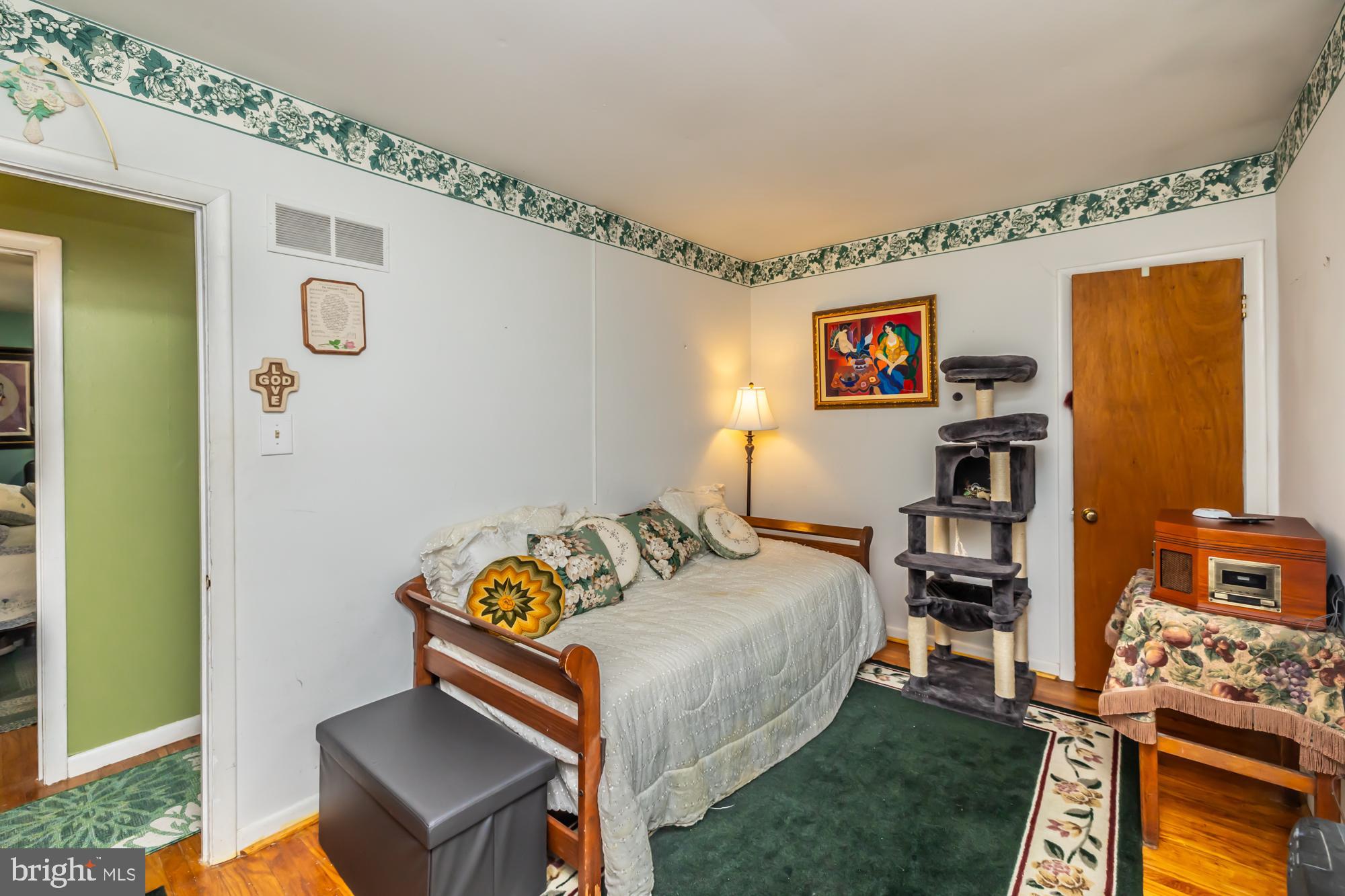 WESTTOWN KNOLL - Residential