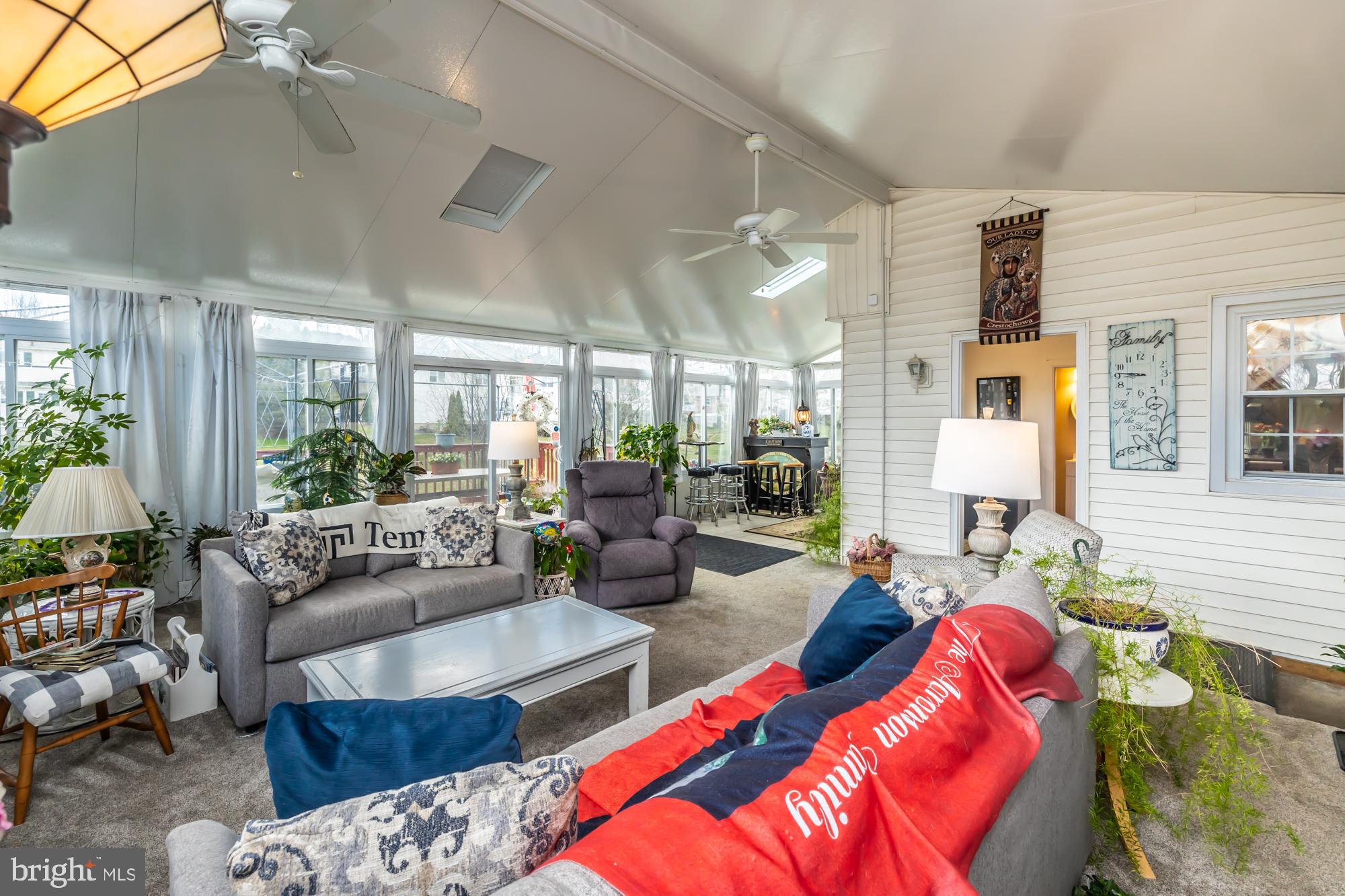 WESTTOWN KNOLL - Residential