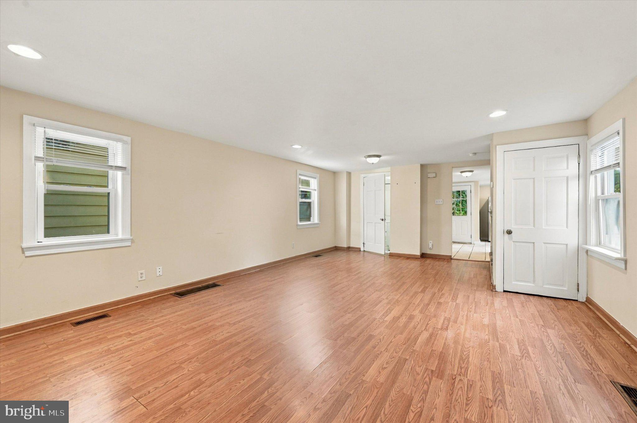 225 BROOK STREET