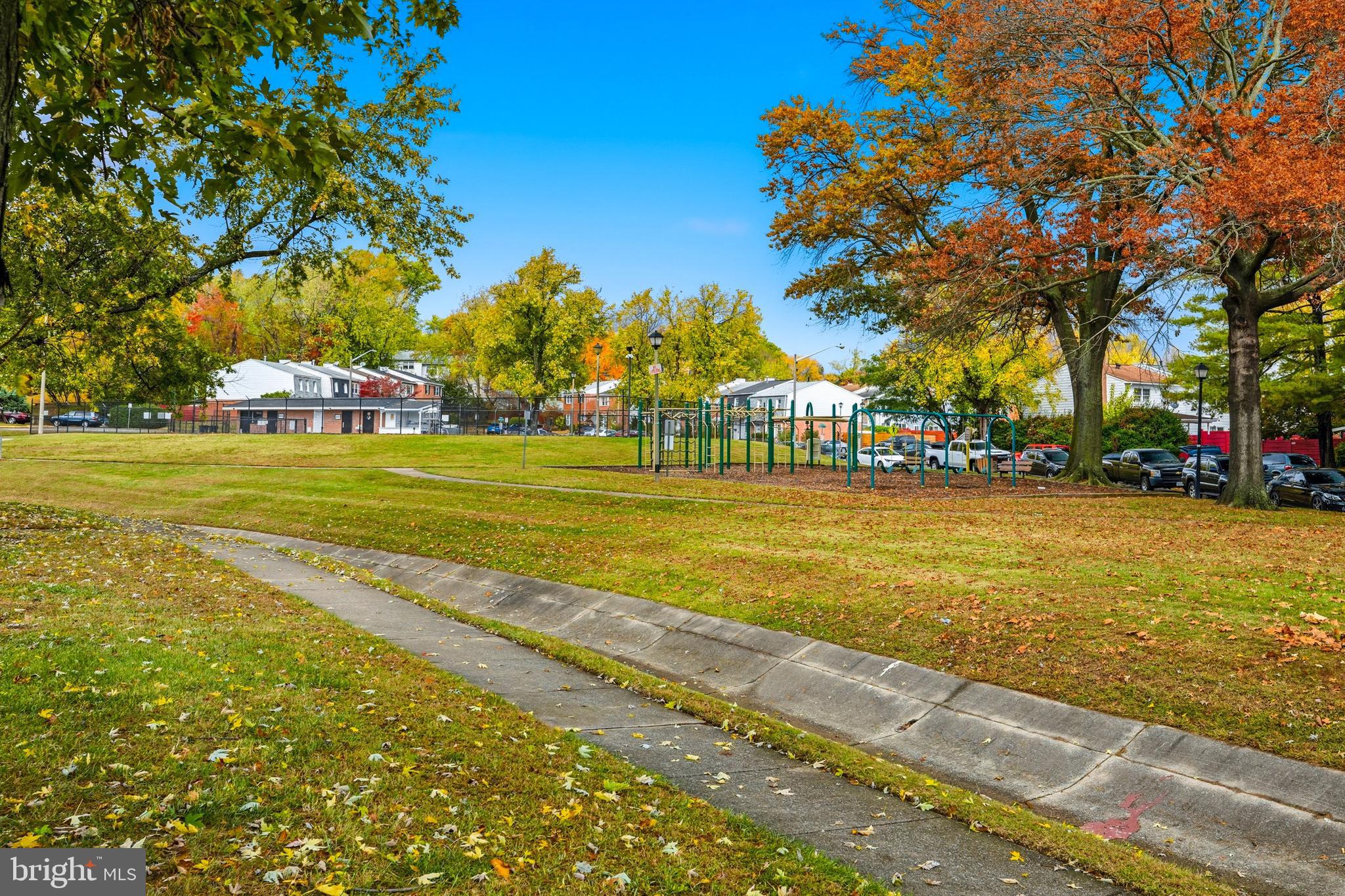 WILLOWBROOK - Residential