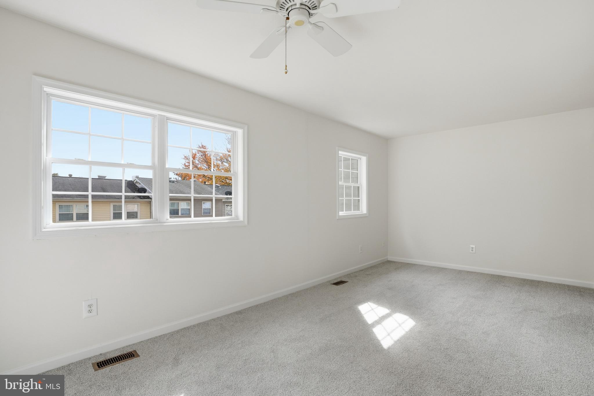 WILLOWBROOK - Residential