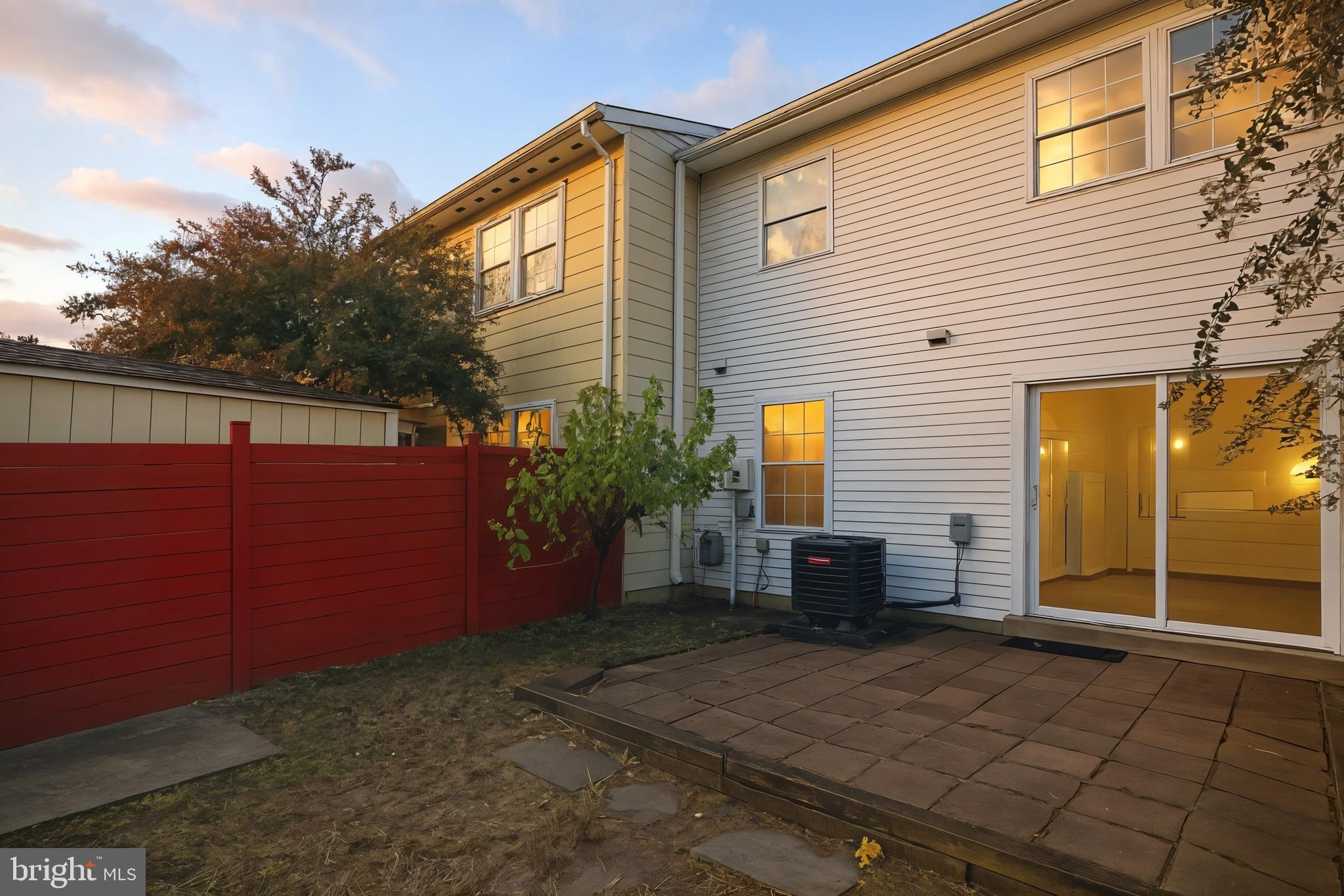 WILLOWBROOK - Residential