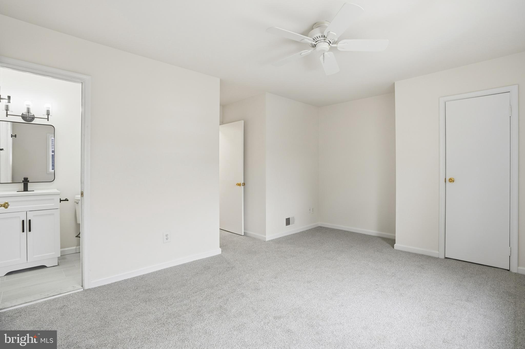 WILLOWBROOK - Residential