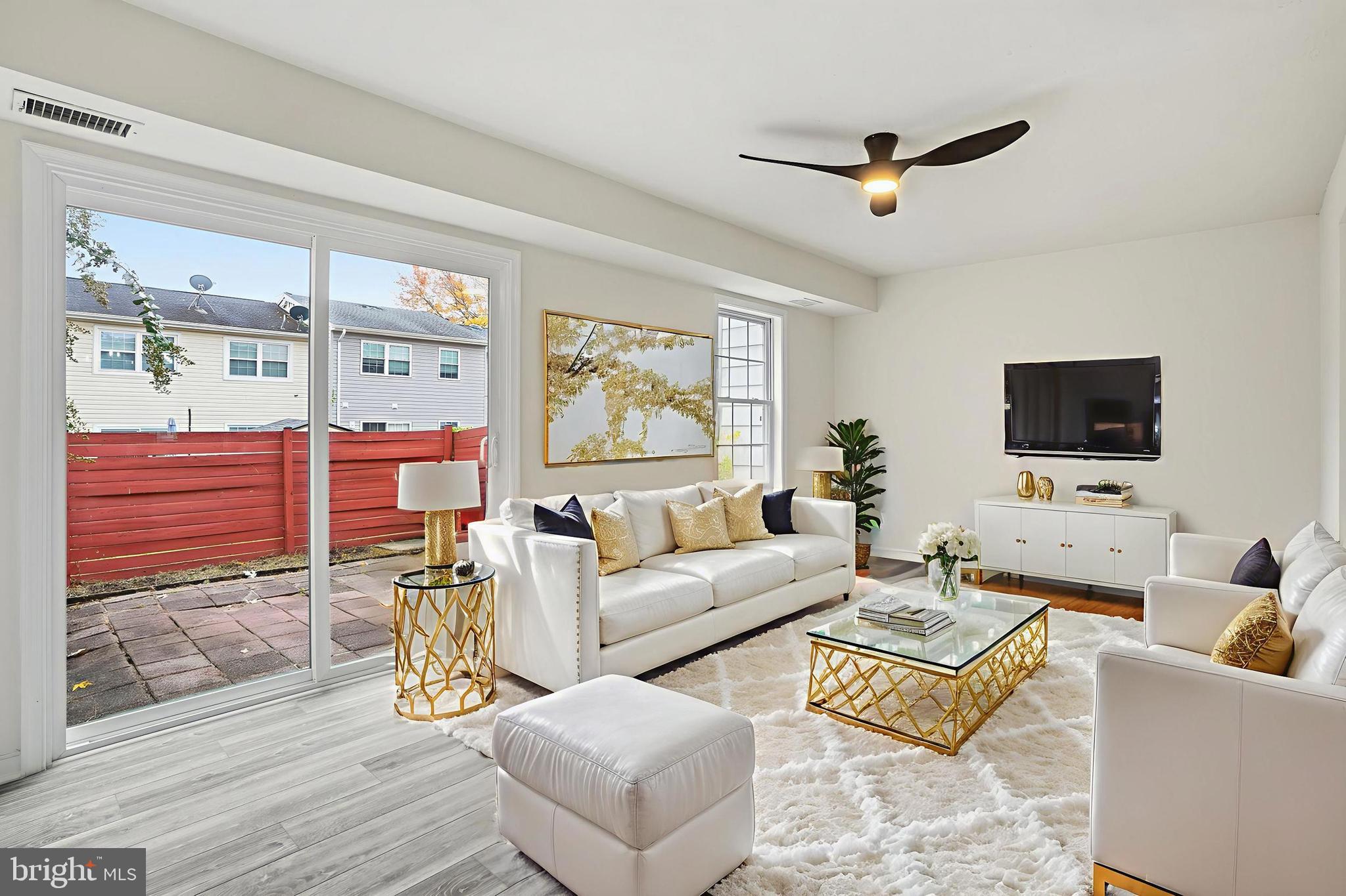 WILLOWBROOK - Residential