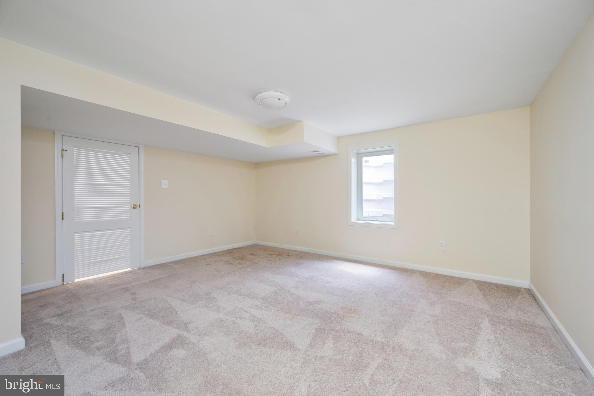 JEFFERSON MANOR - Residential Lease