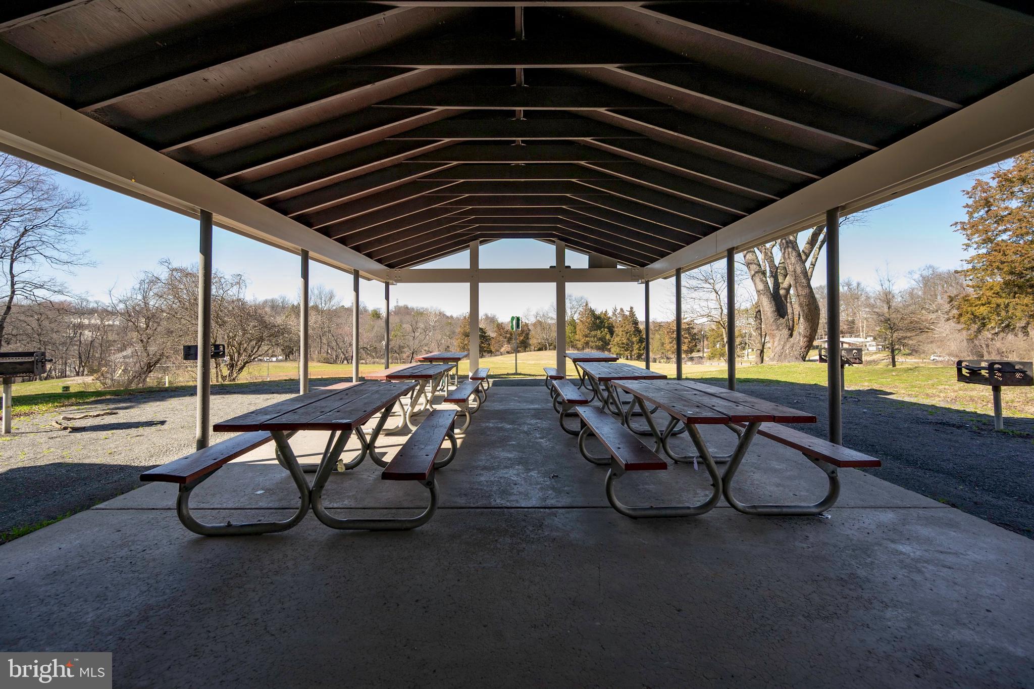 JEFFERSON MANOR - Residential Lease