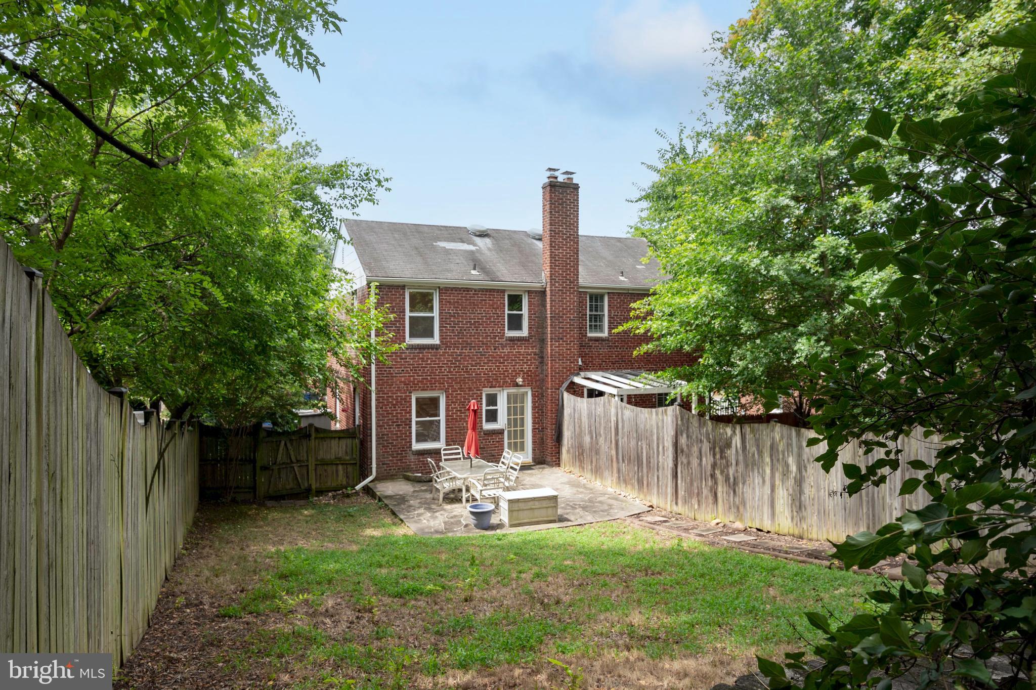 JEFFERSON MANOR - Residential Lease