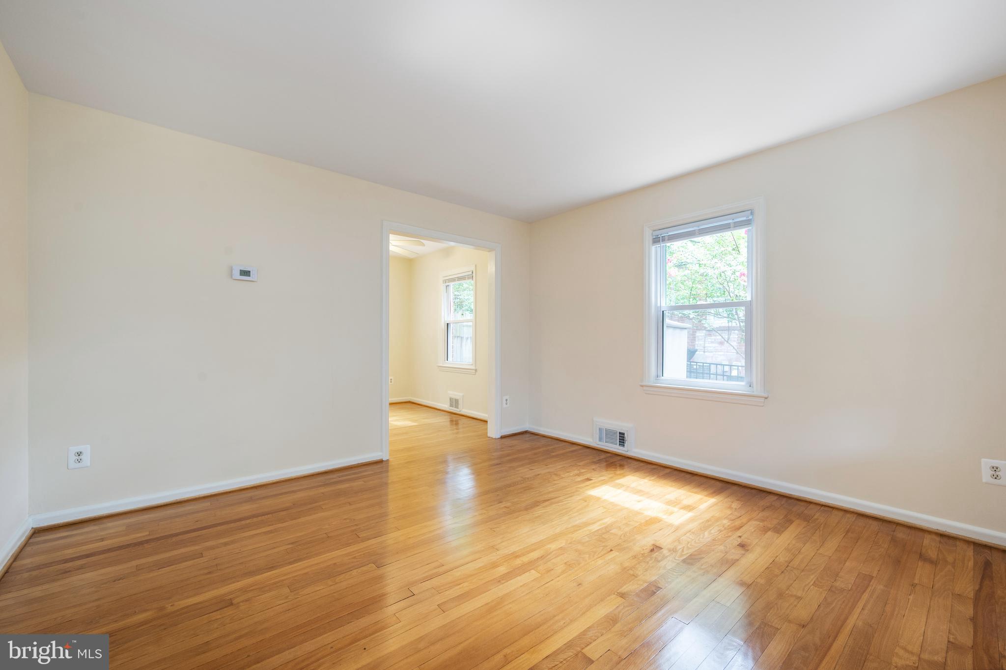 JEFFERSON MANOR - Residential Lease