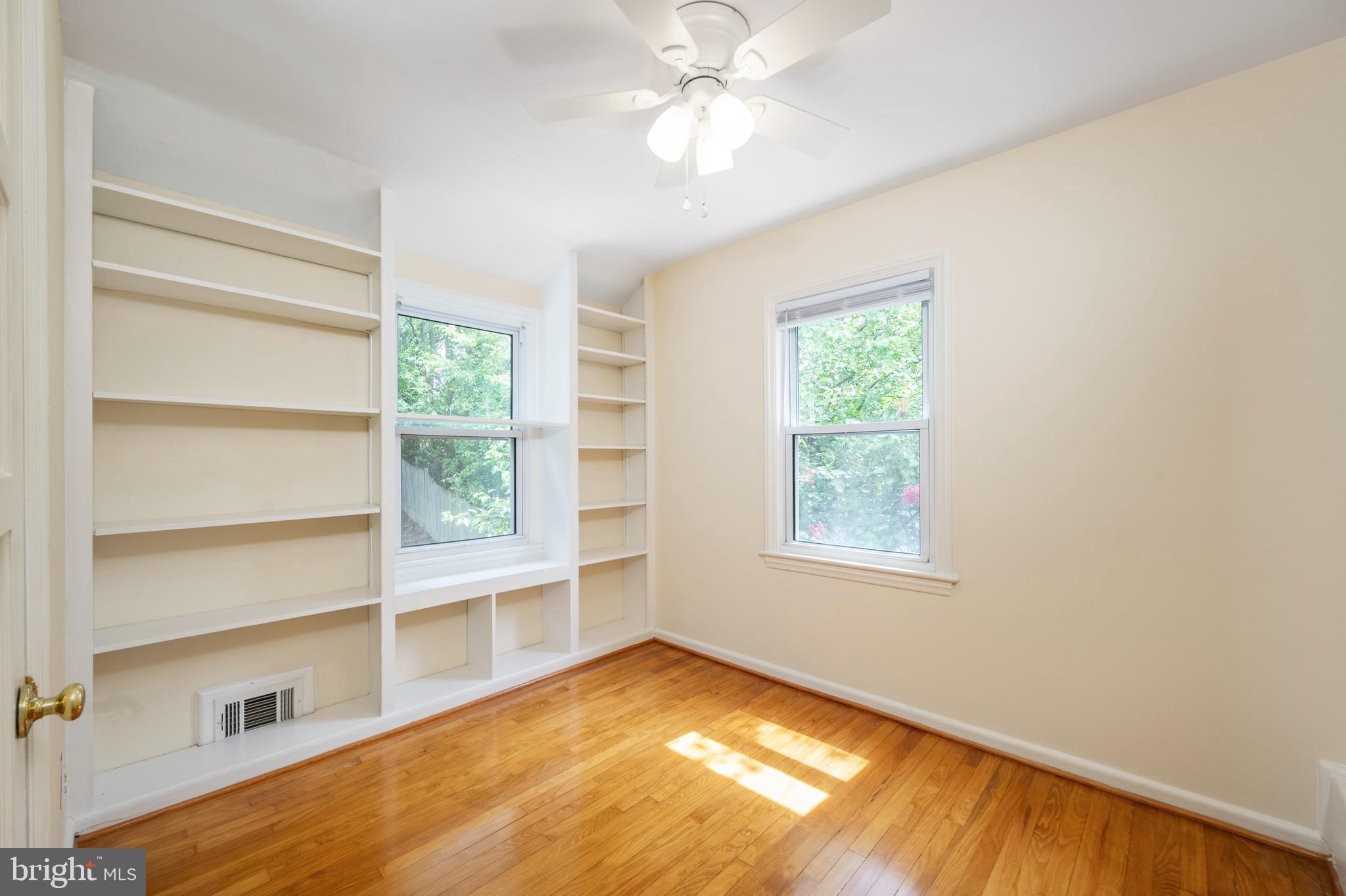 JEFFERSON MANOR - Residential Lease