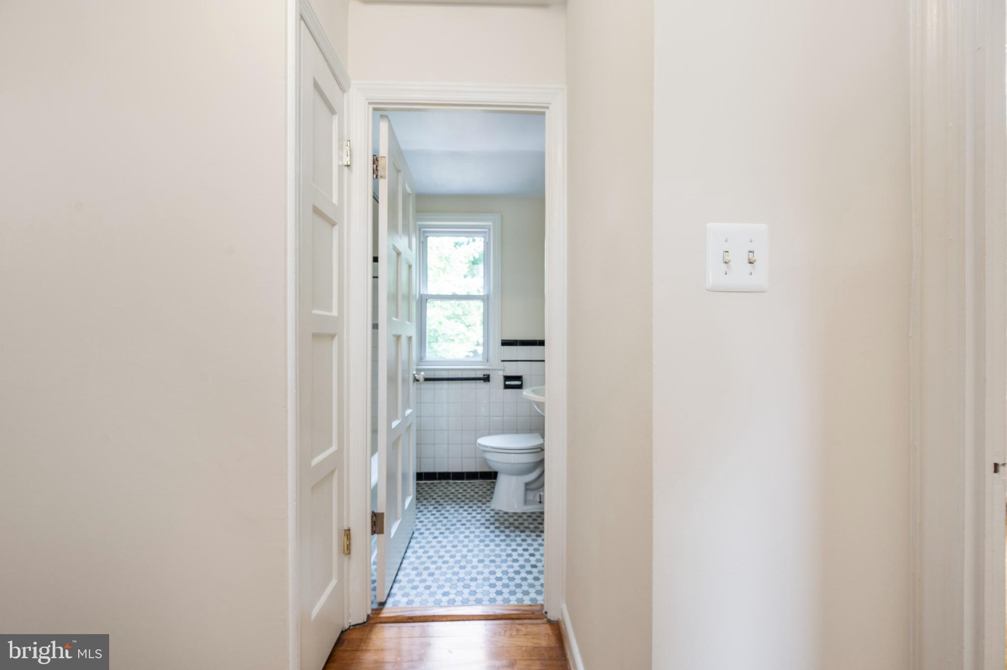 JEFFERSON MANOR - Residential Lease