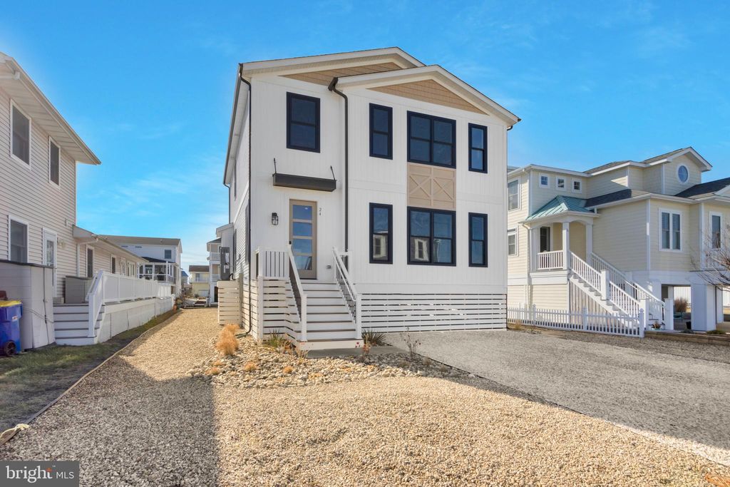 Photo of 24 W Atlantic Street, FENWICK ISLAND, DE 19944 (MLS # DESU2100854)
