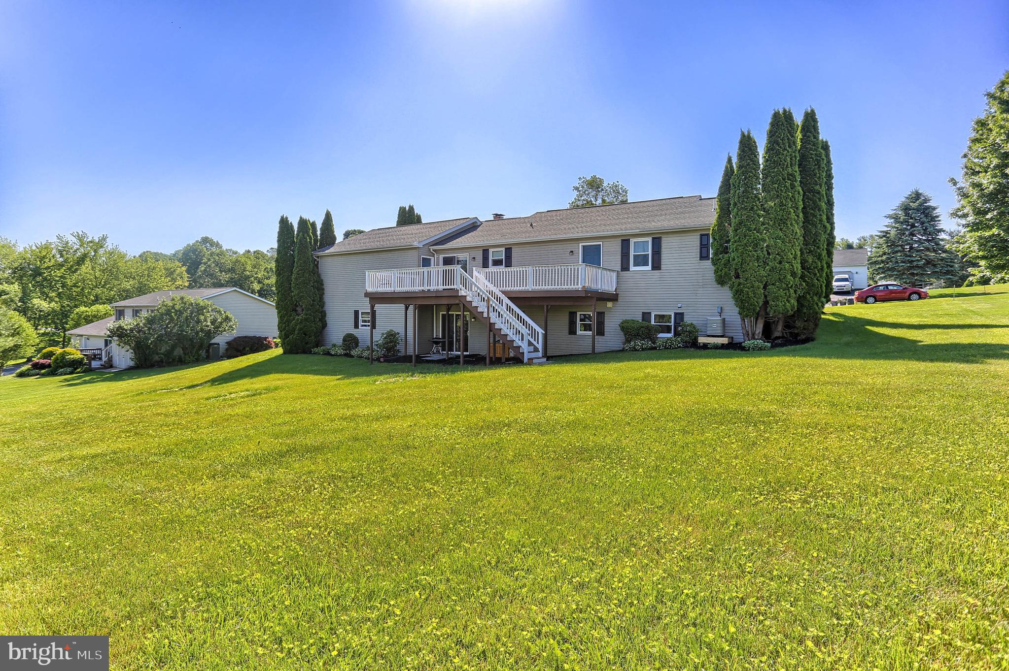 BRIDLEWOOD ESTATES - Residential