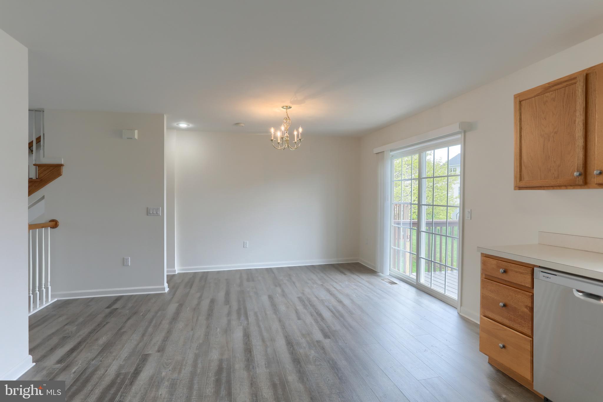 OAK HILLS - Residential