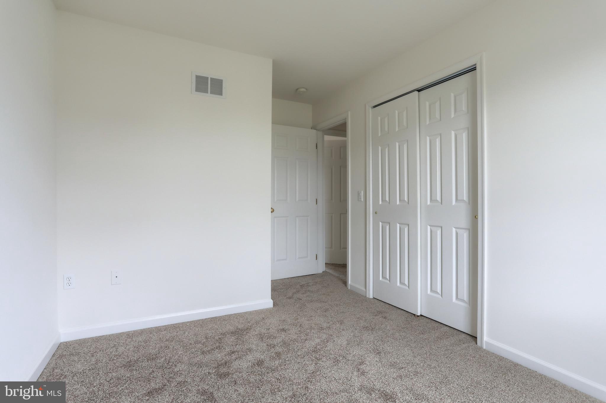 OAK HILLS - Residential