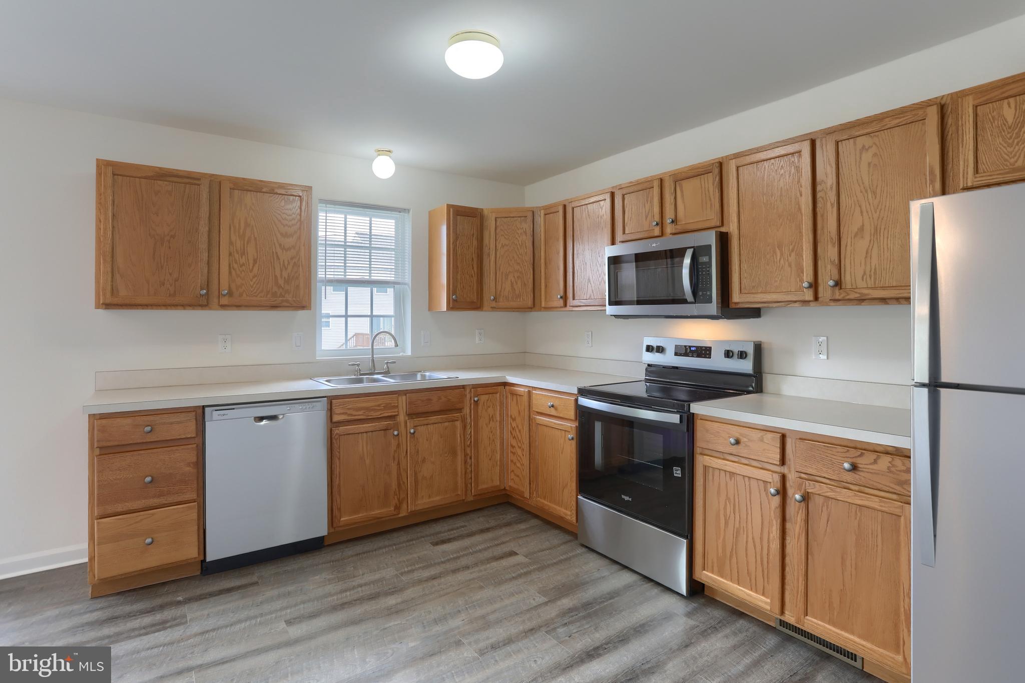 OAK HILLS - Residential