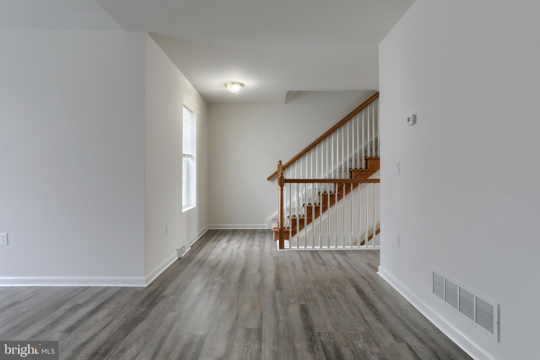 OAK HILLS - Residential