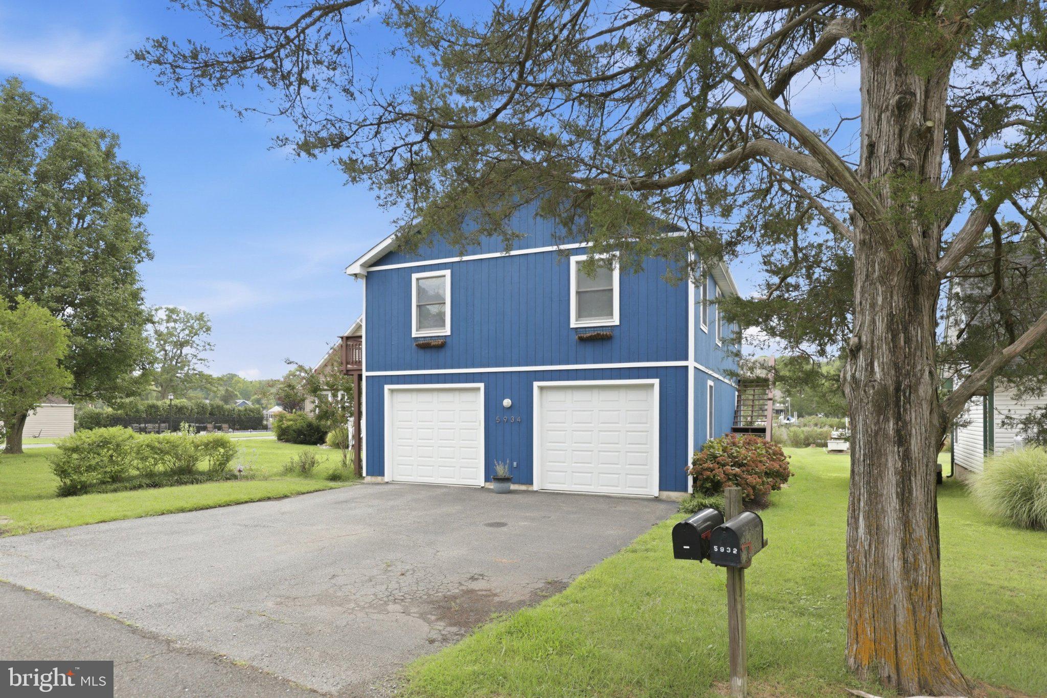 5934 SNEED DRIVE
