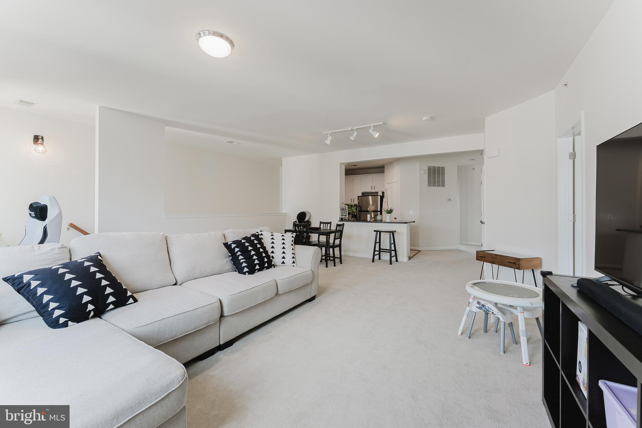 MERCER PARK CONDOMINIUM - Residential