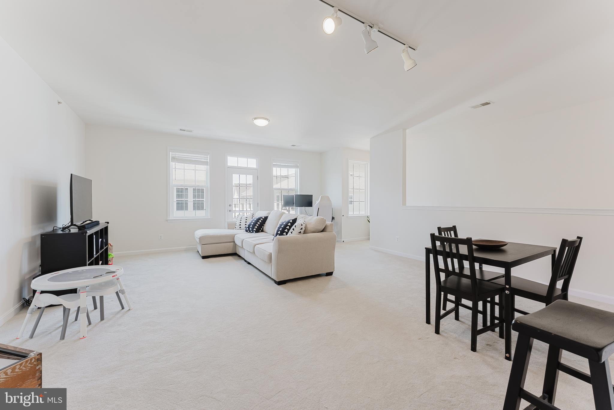 MERCER PARK CONDOMINIUM - Residential
