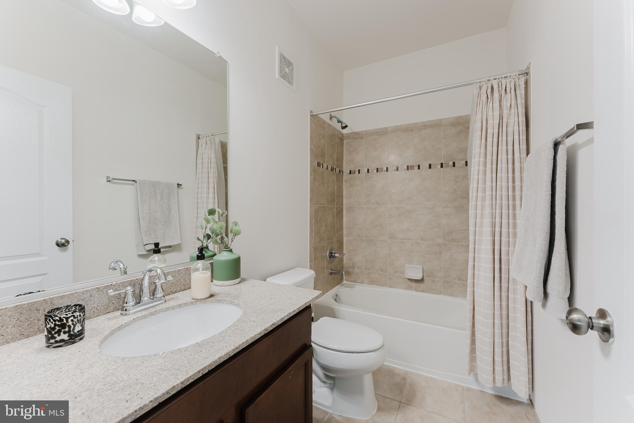 MERCER PARK CONDOMINIUM - Residential