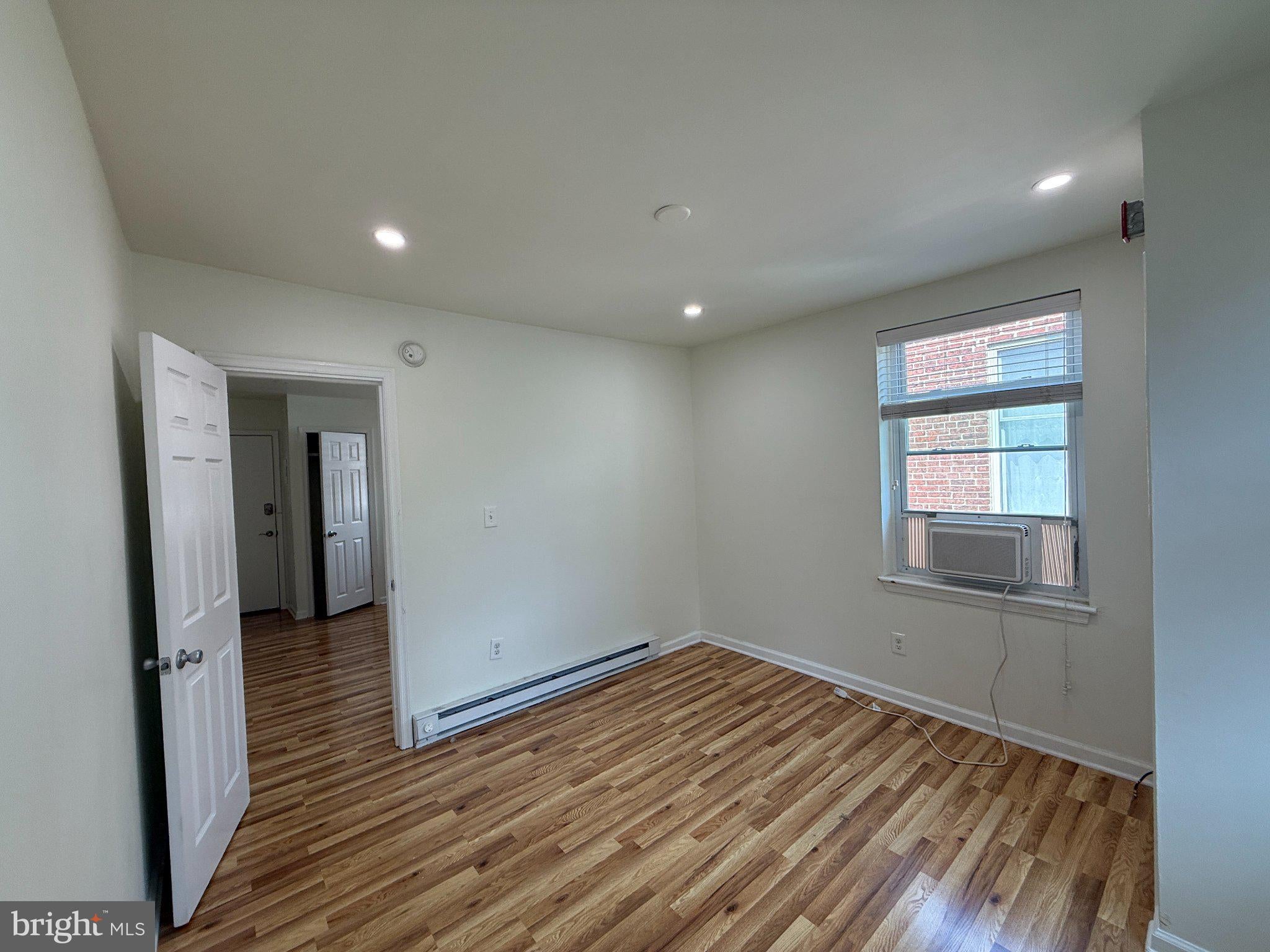 121 N. 21 STREET N 3R
