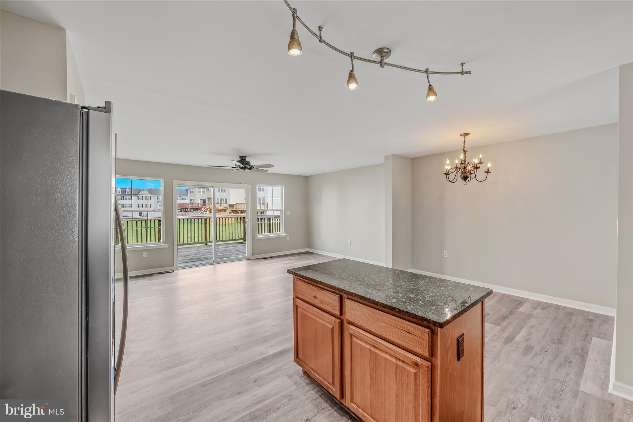 MANOR PARK - Residential