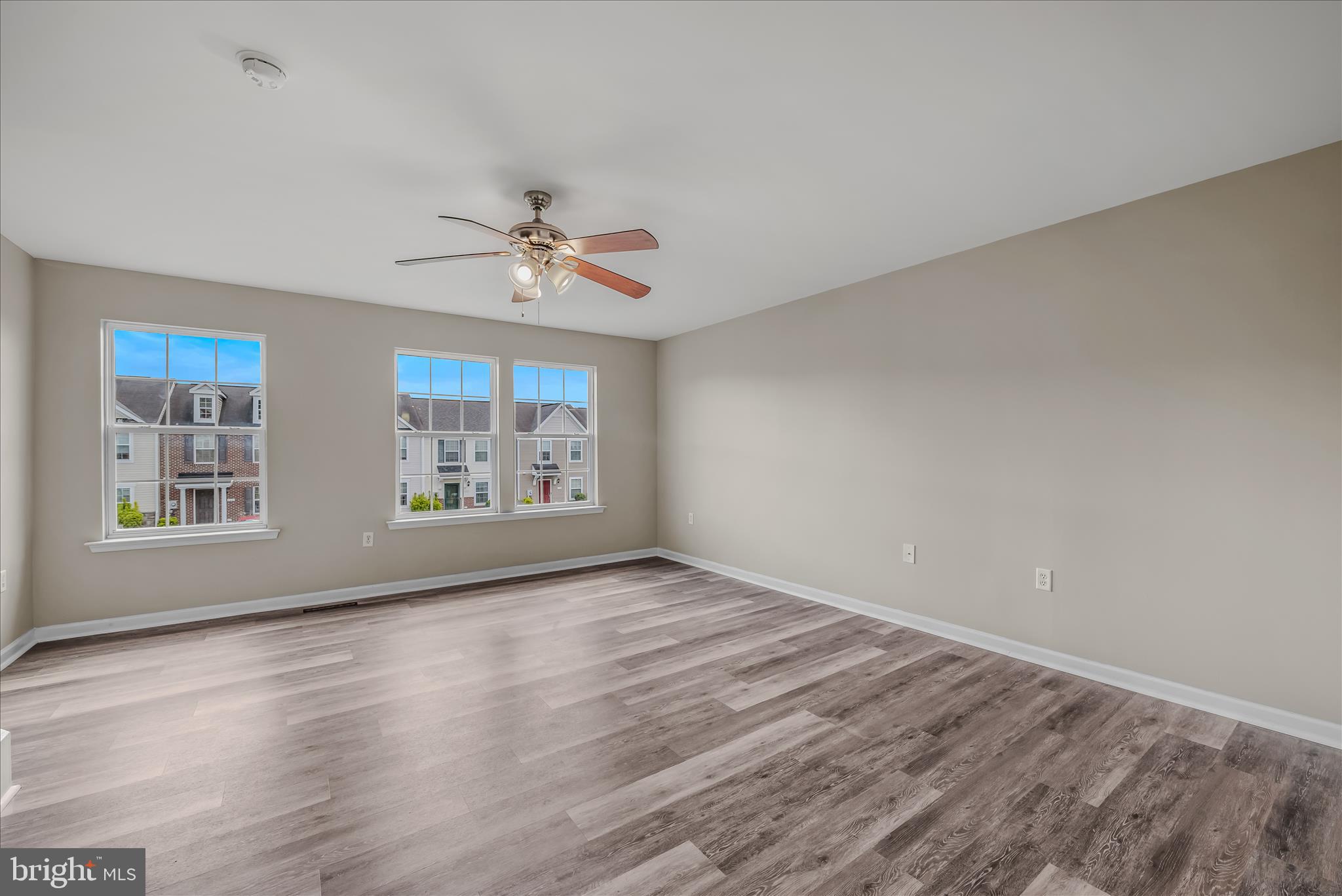 MANOR PARK - Residential