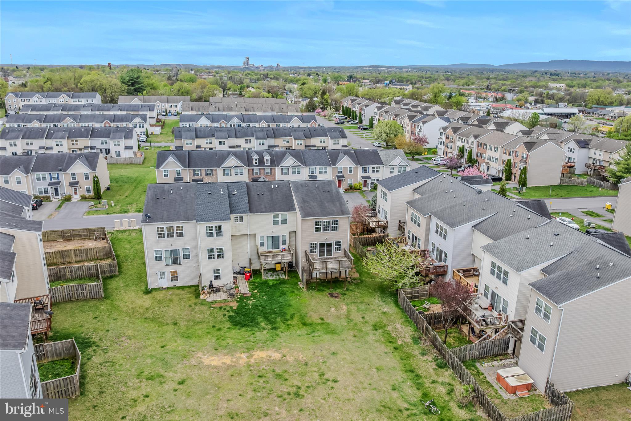 MANOR PARK - Residential