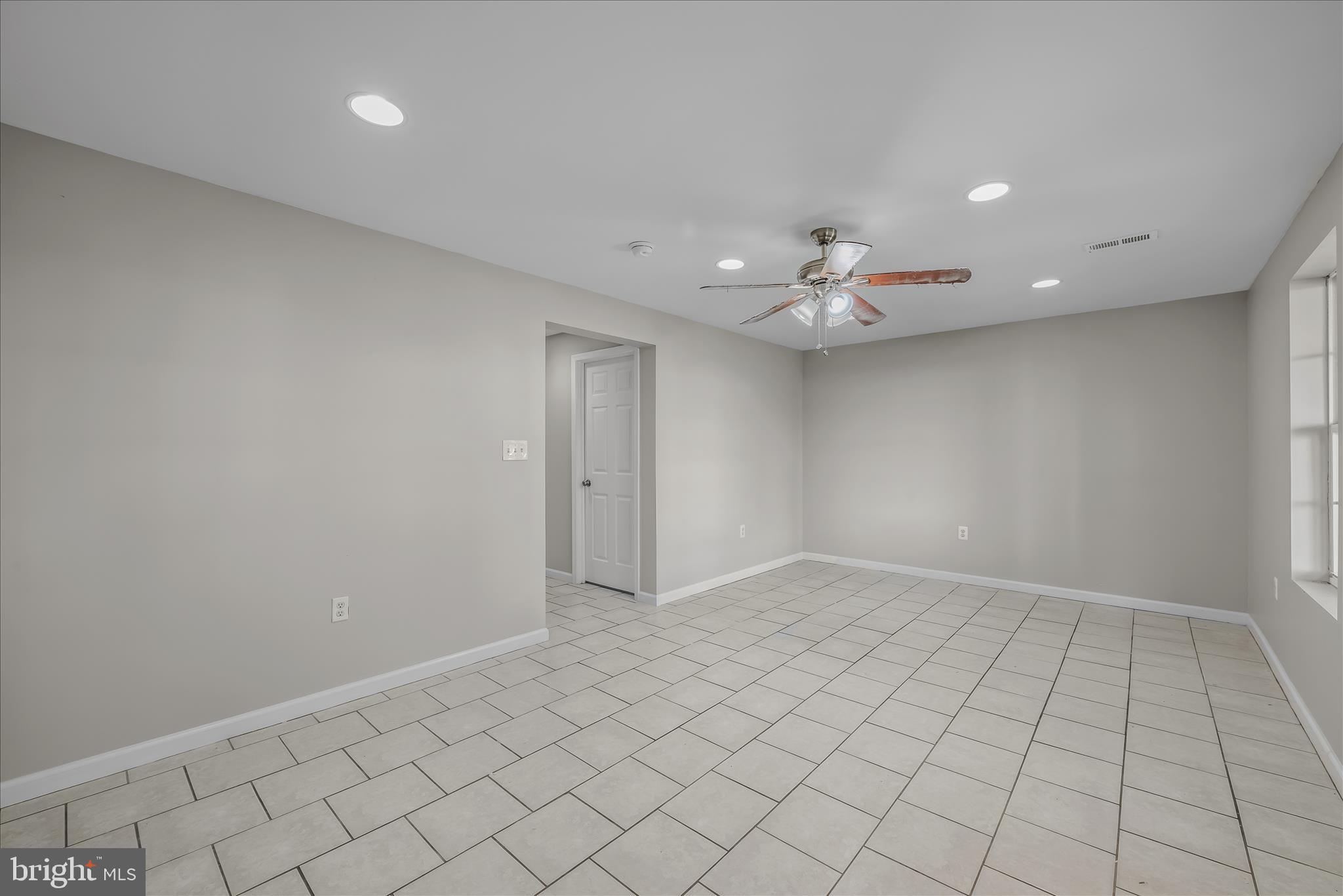 MANOR PARK - Residential