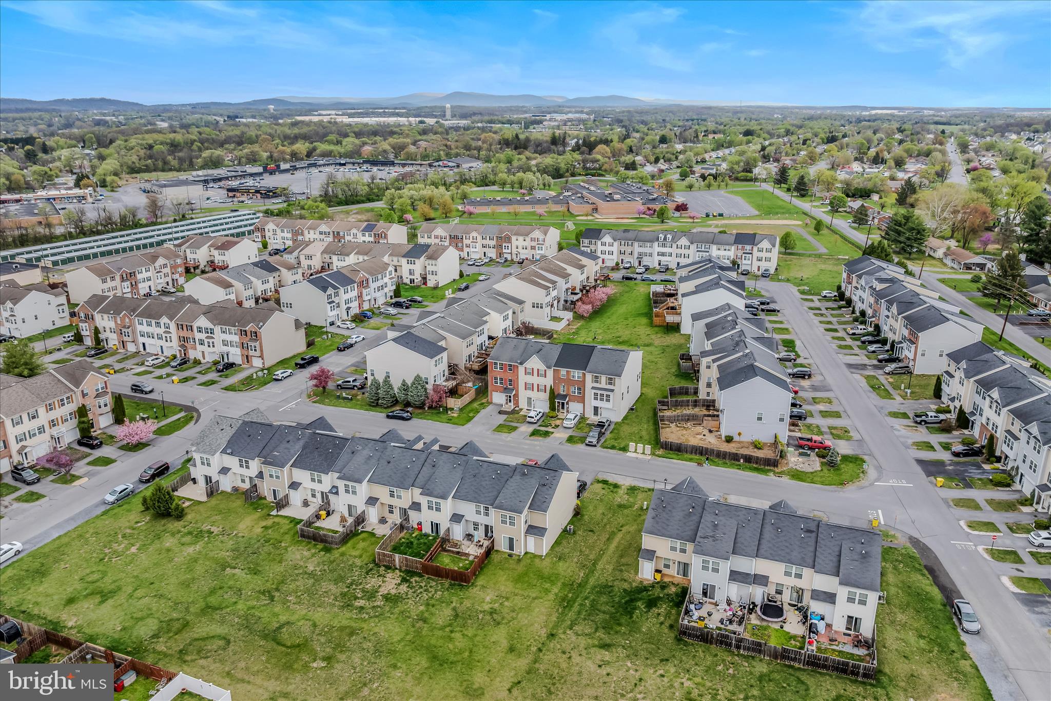 MANOR PARK - Residential