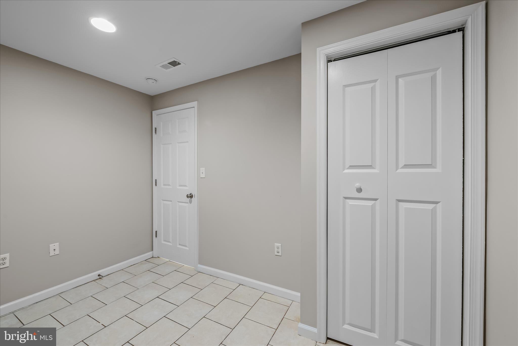 MANOR PARK - Residential