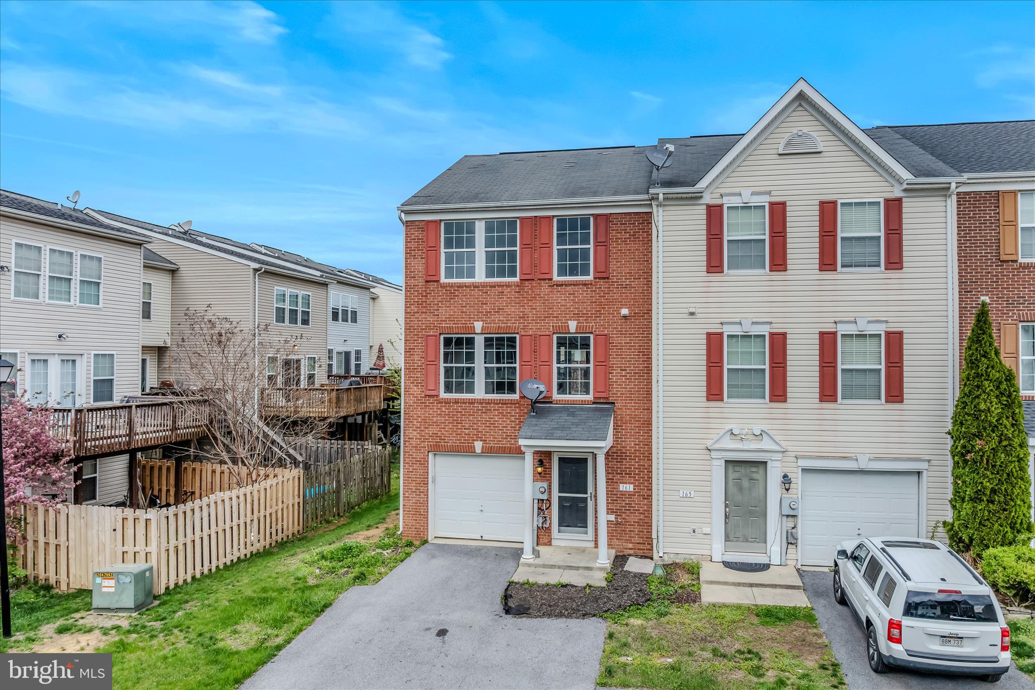 MANOR PARK - Residential