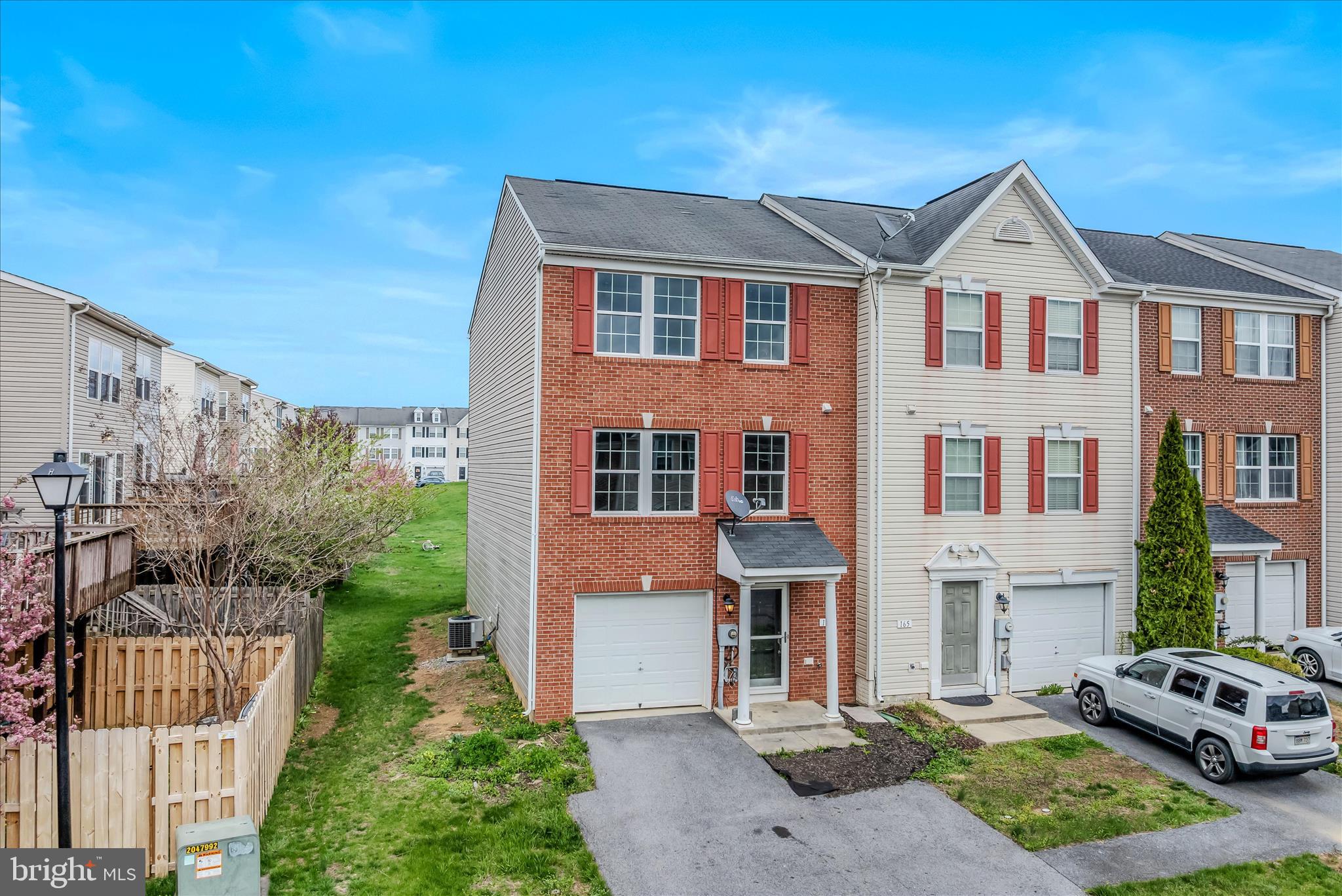 MANOR PARK - Residential