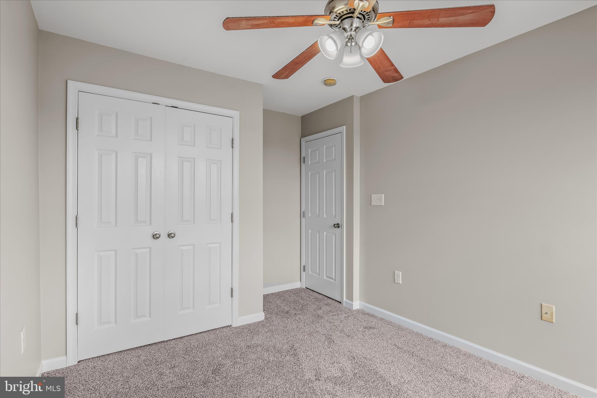 MANOR PARK - Residential