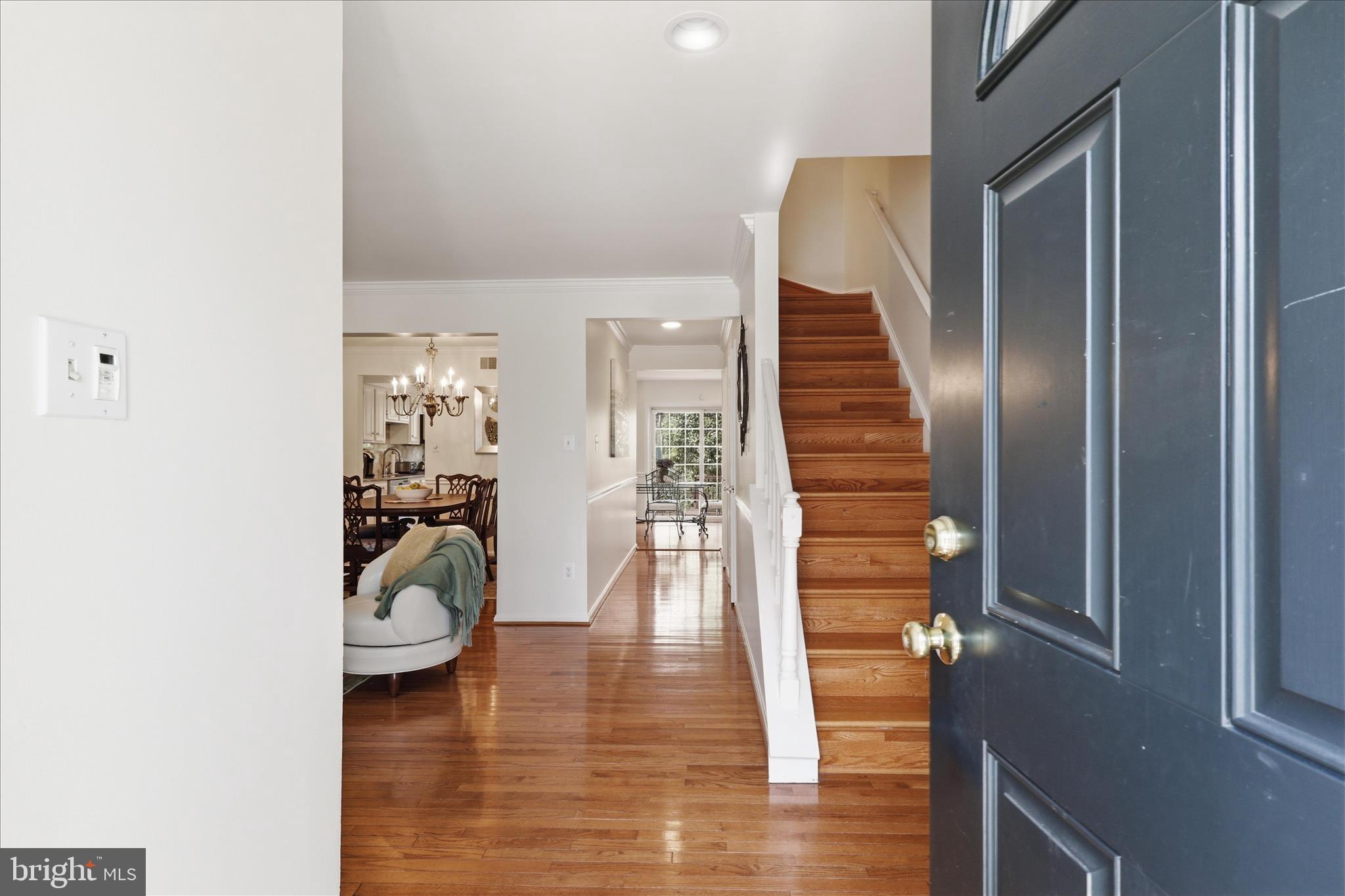 RESTON - Residential