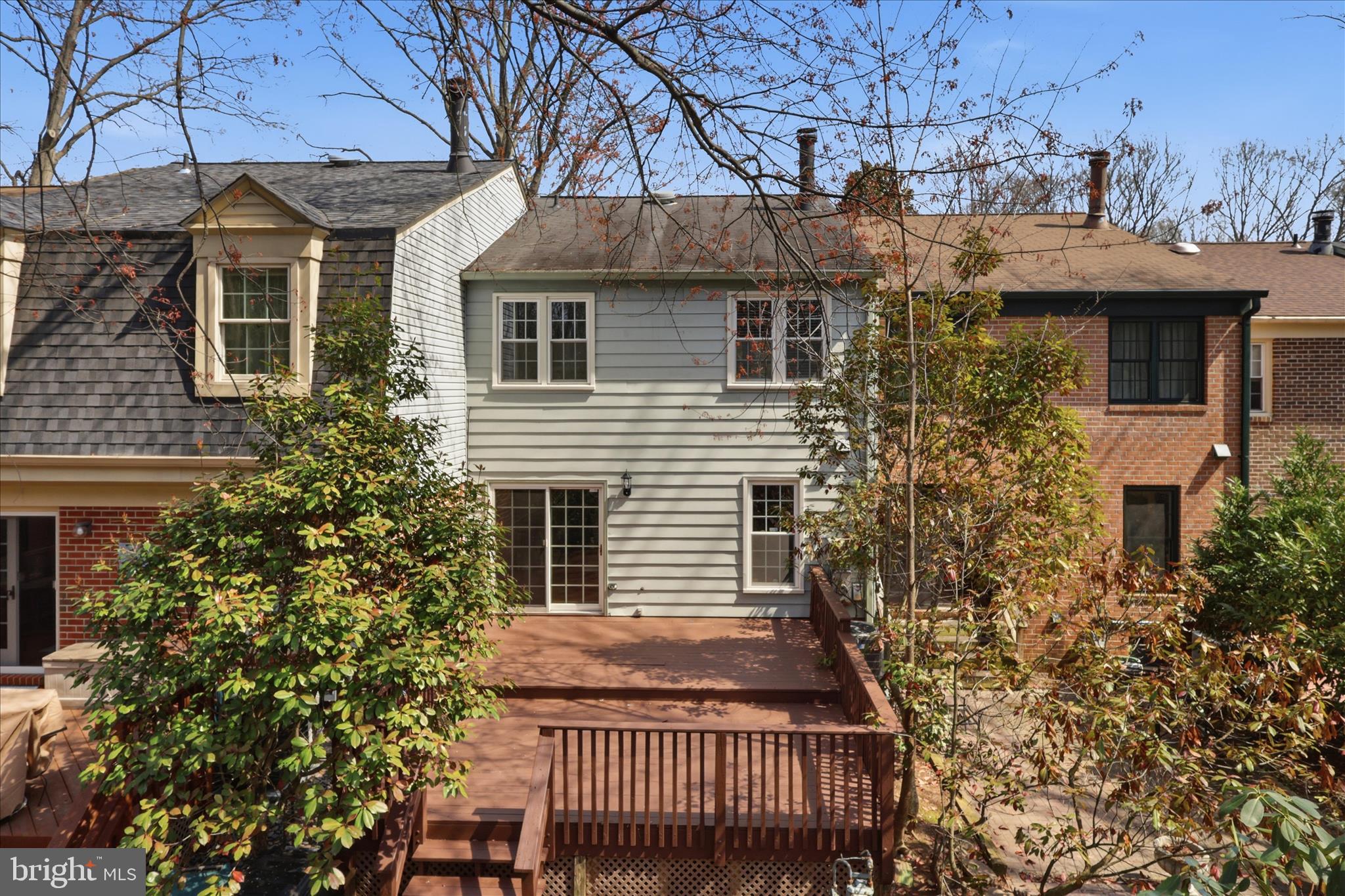 RESTON - Residential