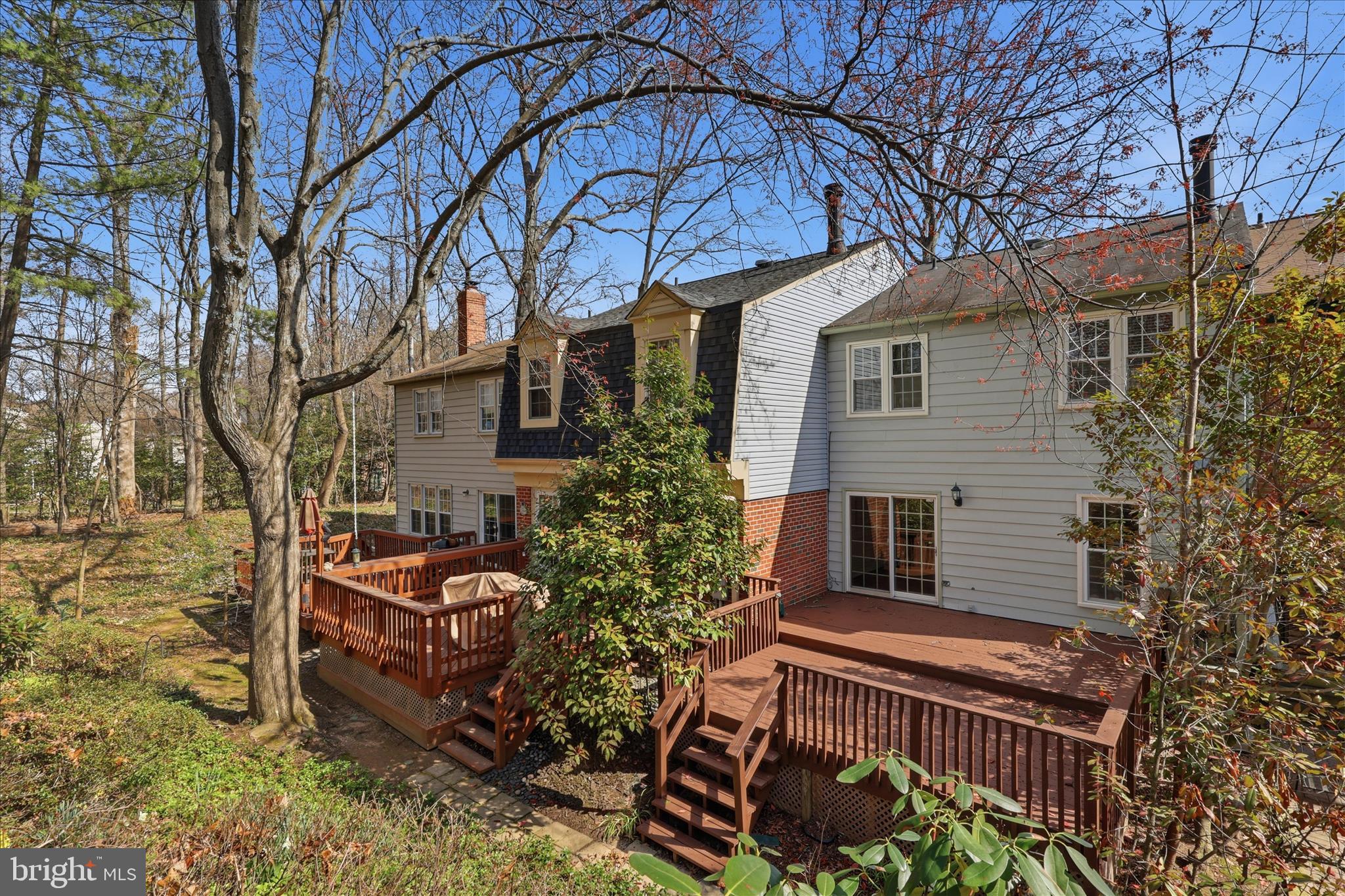 RESTON - Residential