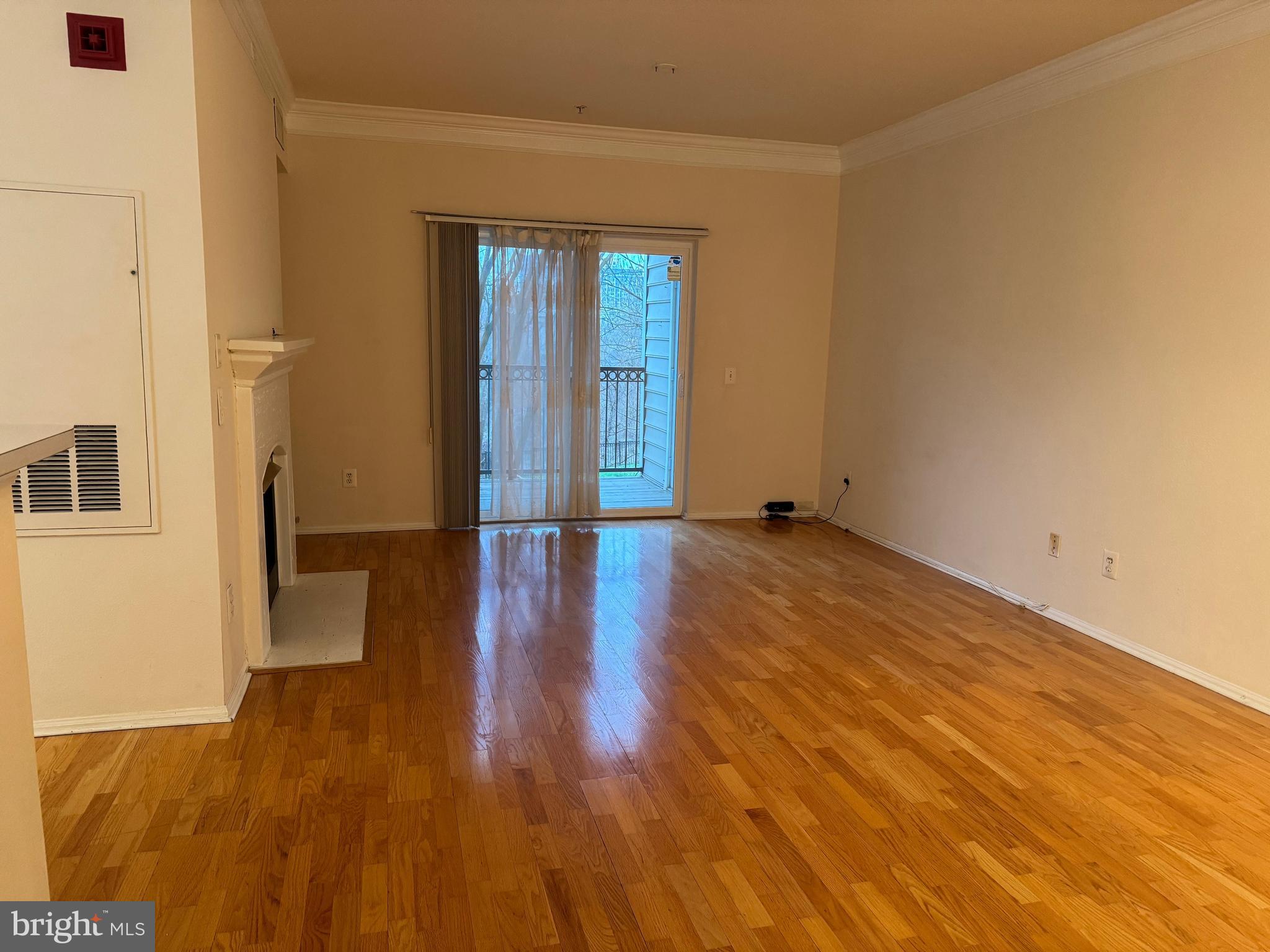 GATES OF MCLEAN - Residential Lease