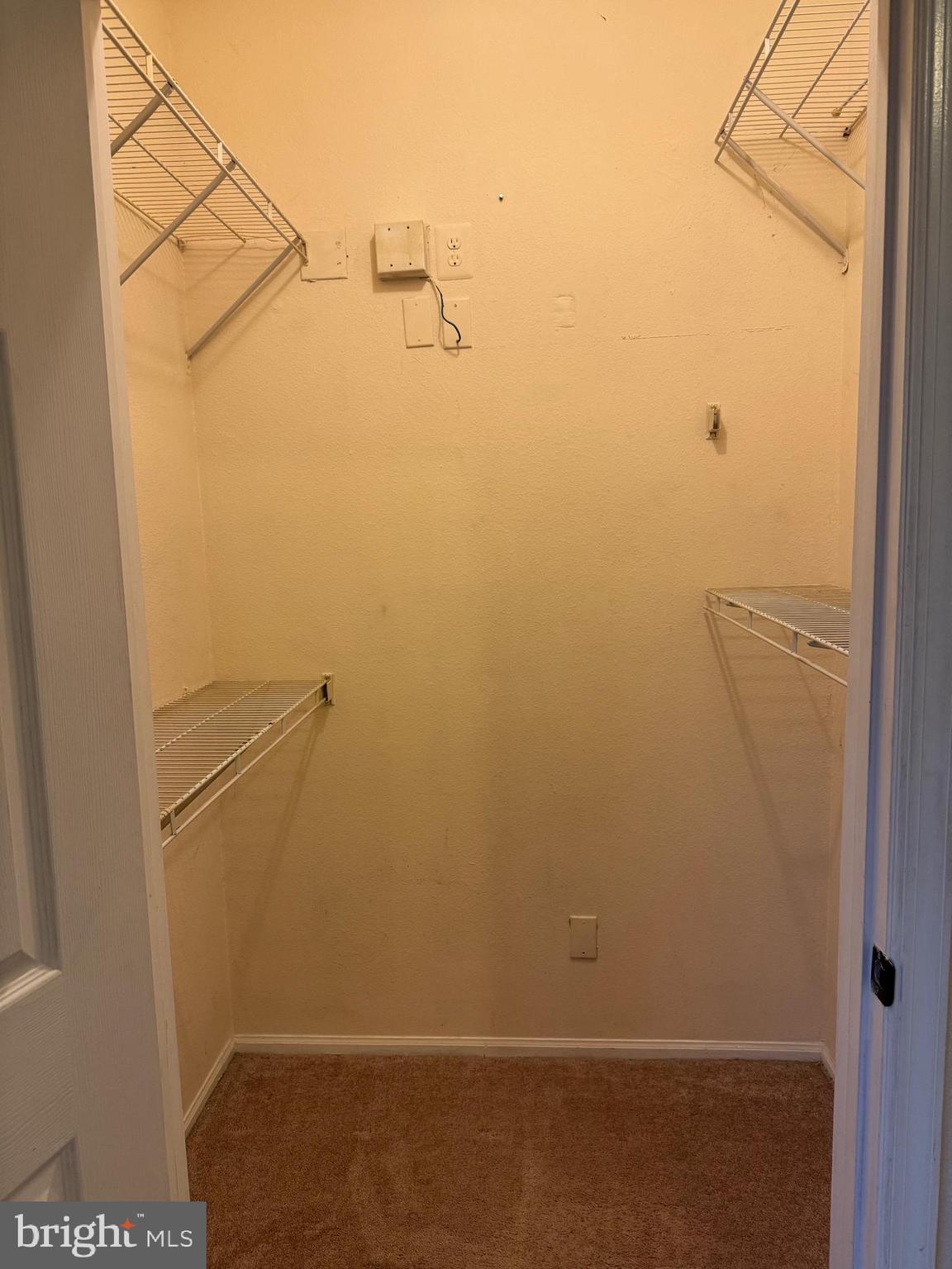 GATES OF MCLEAN - Residential Lease