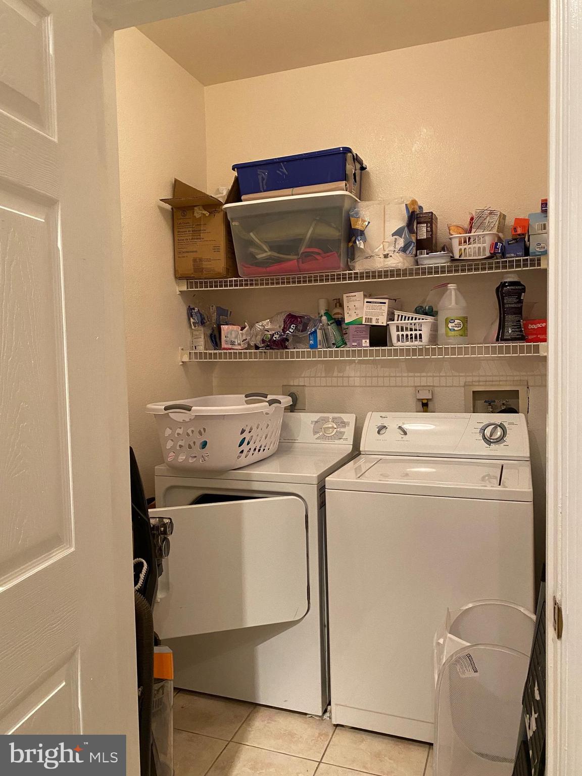 GATES OF MCLEAN - Residential Lease