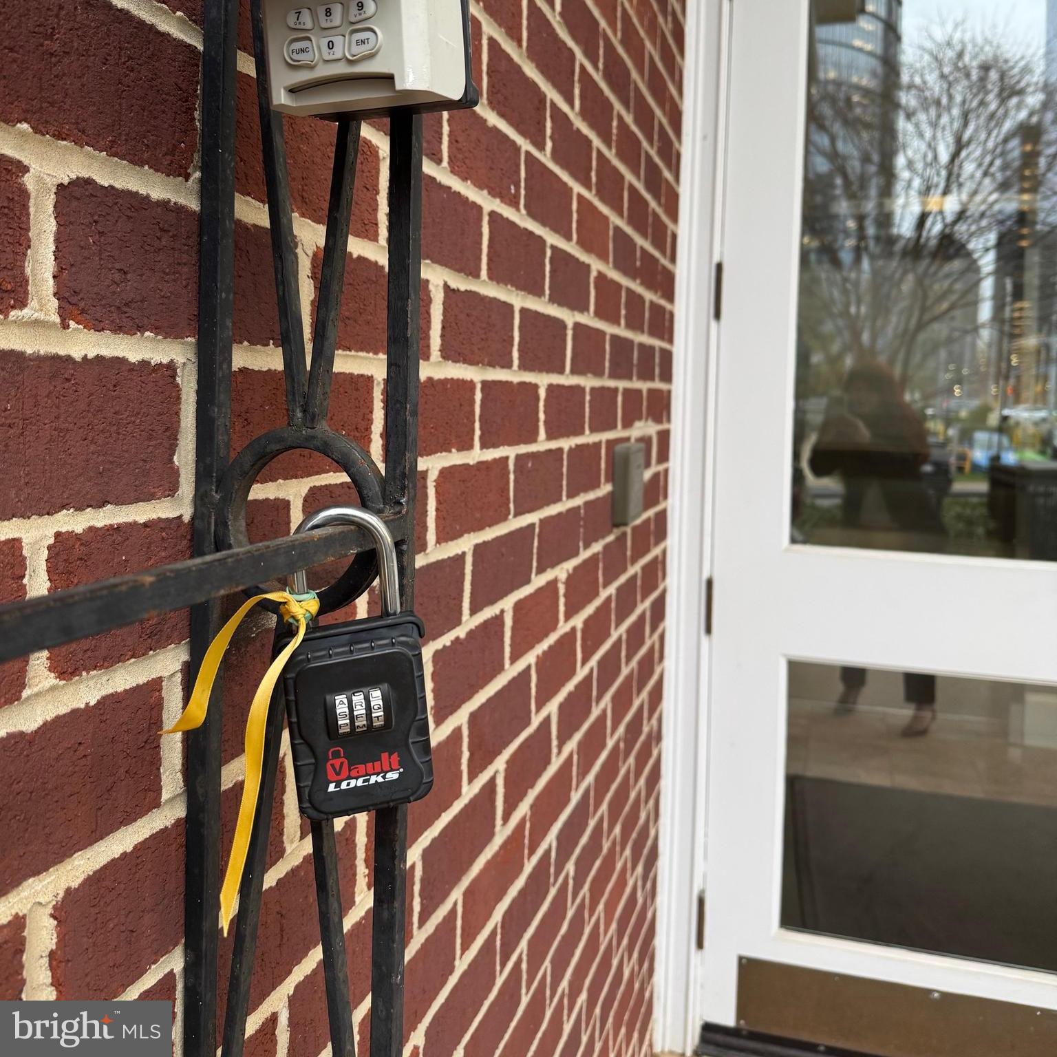 GATES OF MCLEAN - Residential Lease