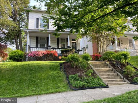 2427 IRVING STREET NE WASHINGTON DC 20018